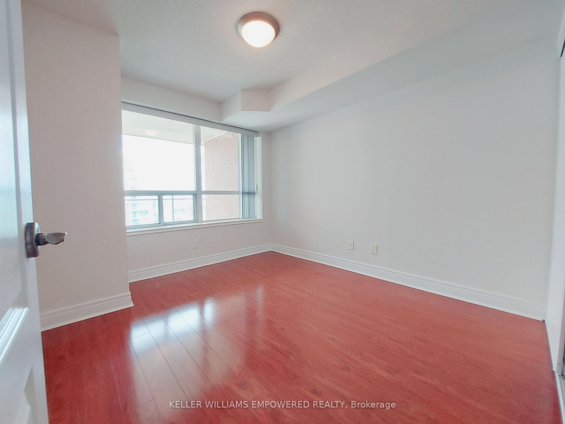 Photo 10 of Unit 803, 48 Suncrest Boulevard, Markham, Commerce Valley — HOMEH
