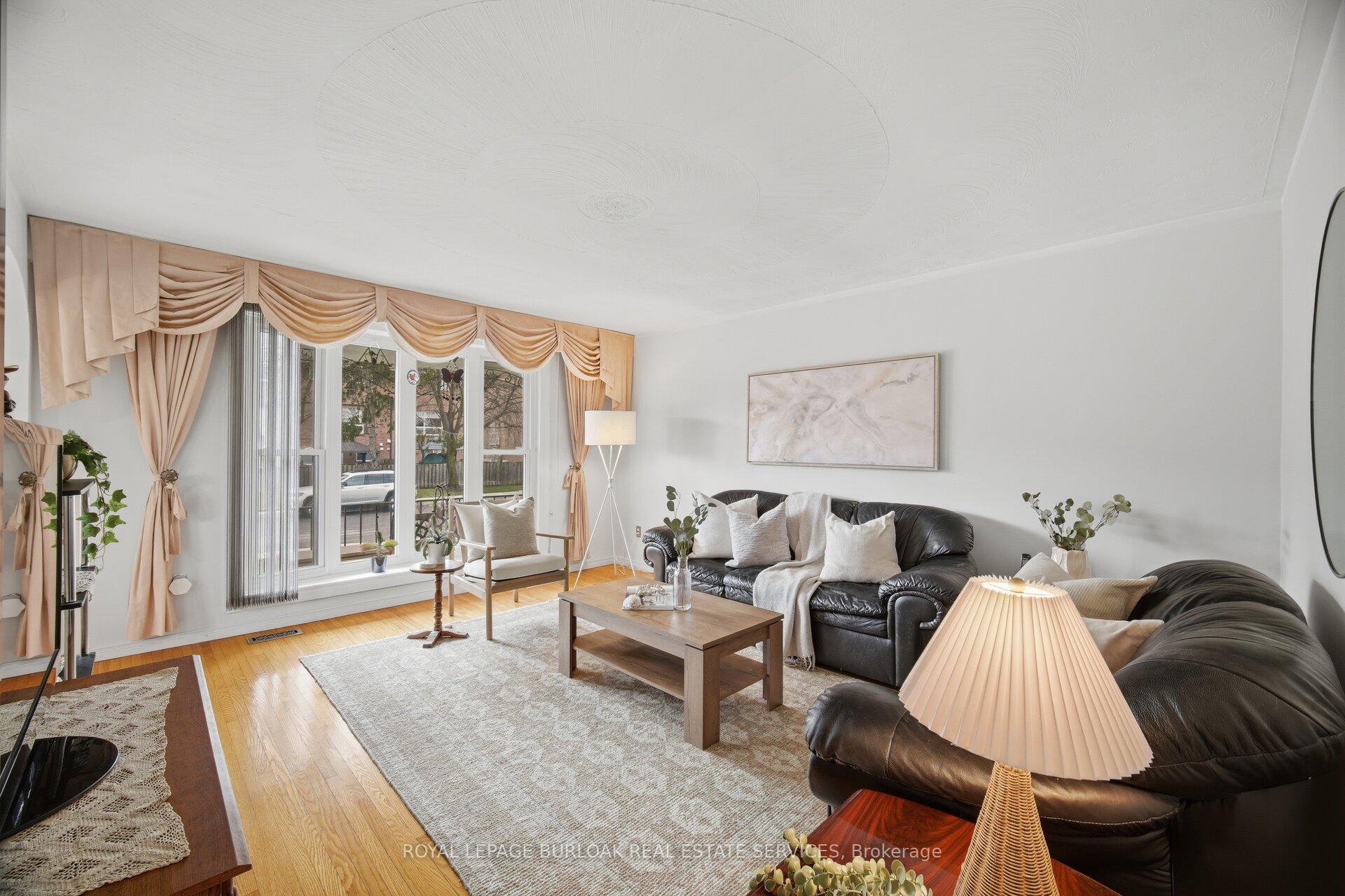 Photo 7 of 31 Summercrest Drive, Hamilton, Gershome — HOMEH
