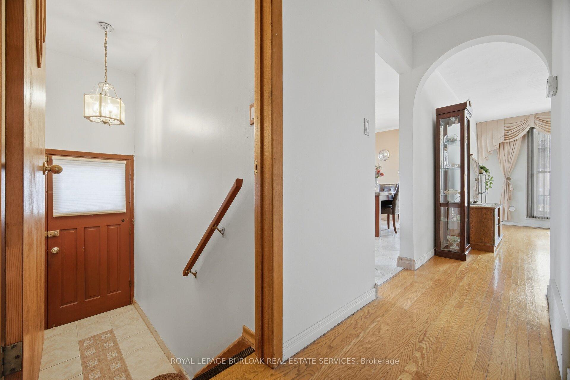 Photo 25 of 31 Summercrest Drive, Hamilton, Gershome — HOMEH