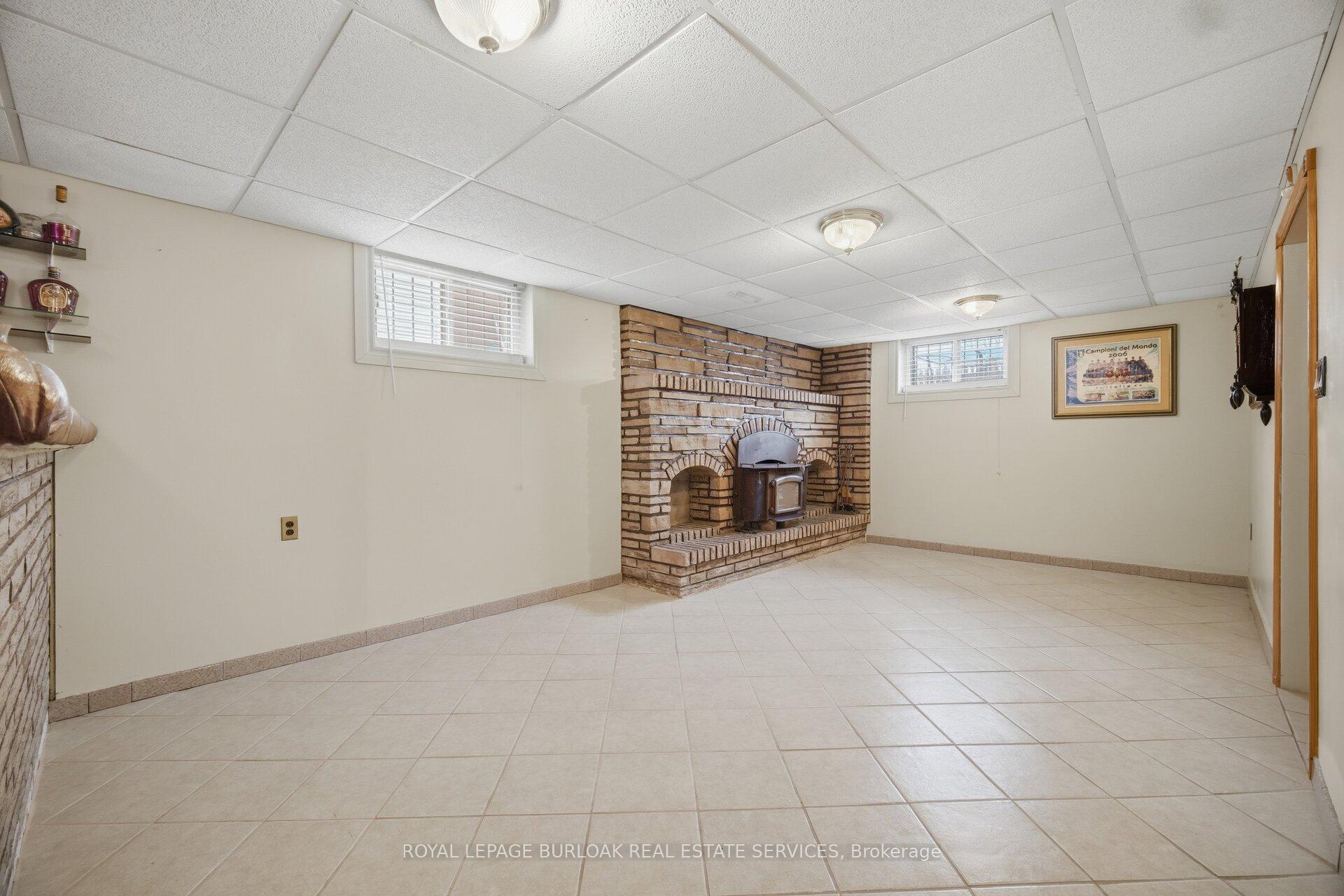 Photo 30 of 31 Summercrest Drive, Hamilton, Gershome — HOMEH