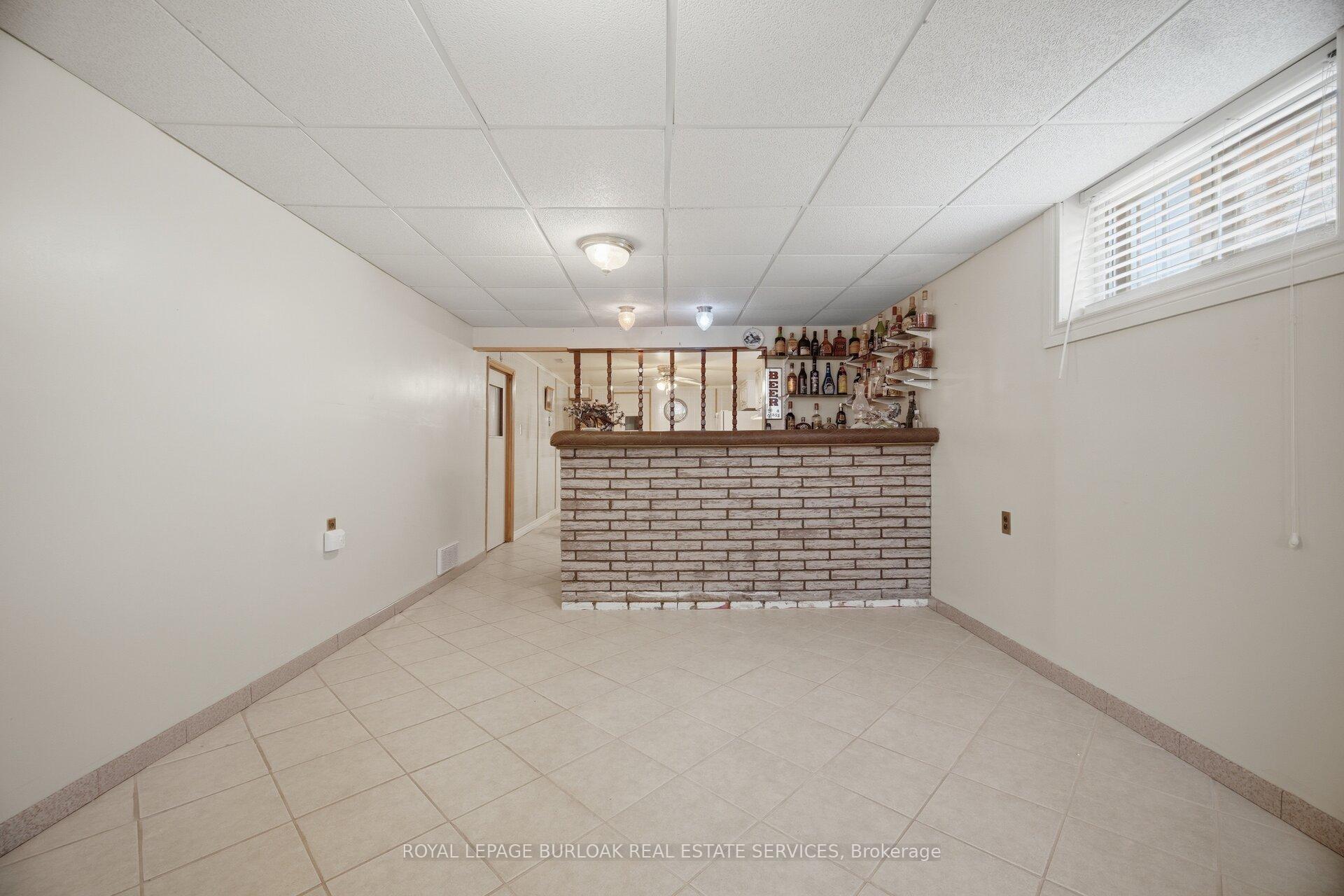 Photo 31 of 31 Summercrest Drive, Hamilton, Gershome — HOMEH