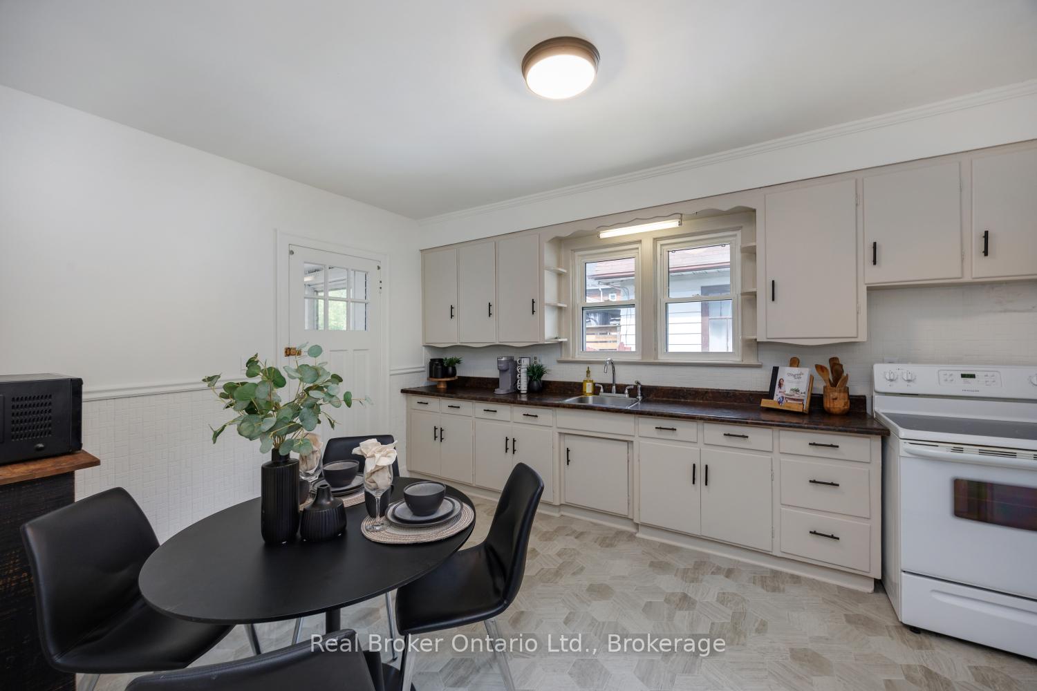 Photo 13 of 248 Mitchell Avenue, Oshawa, Central — HOMEH