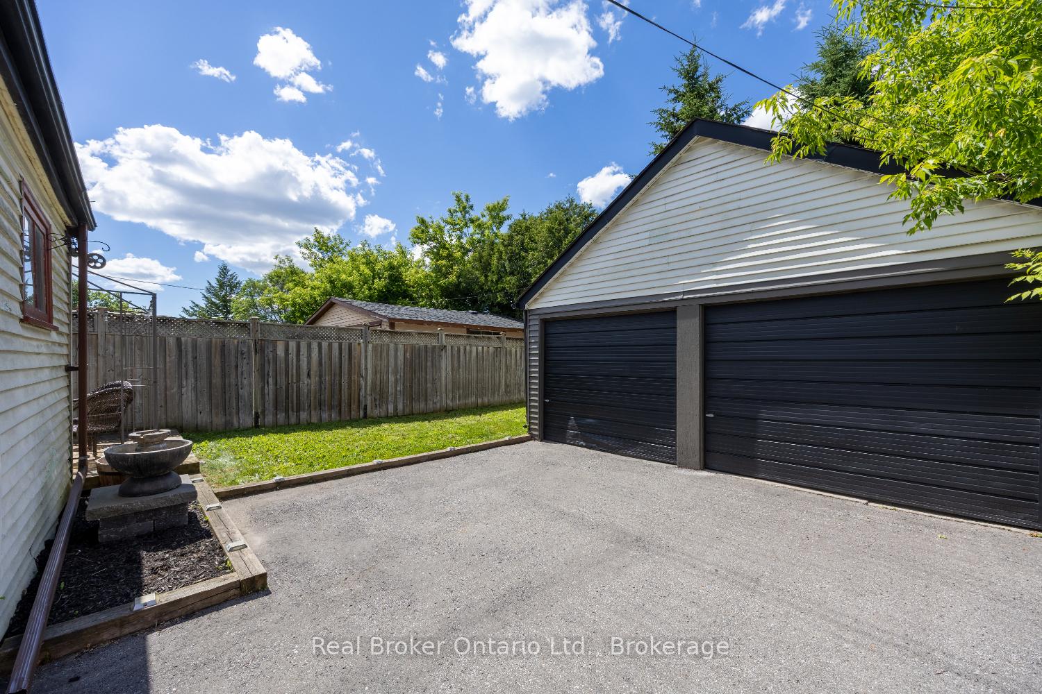 Photo 25 of 248 Mitchell Avenue, Oshawa, Central — HOMEH