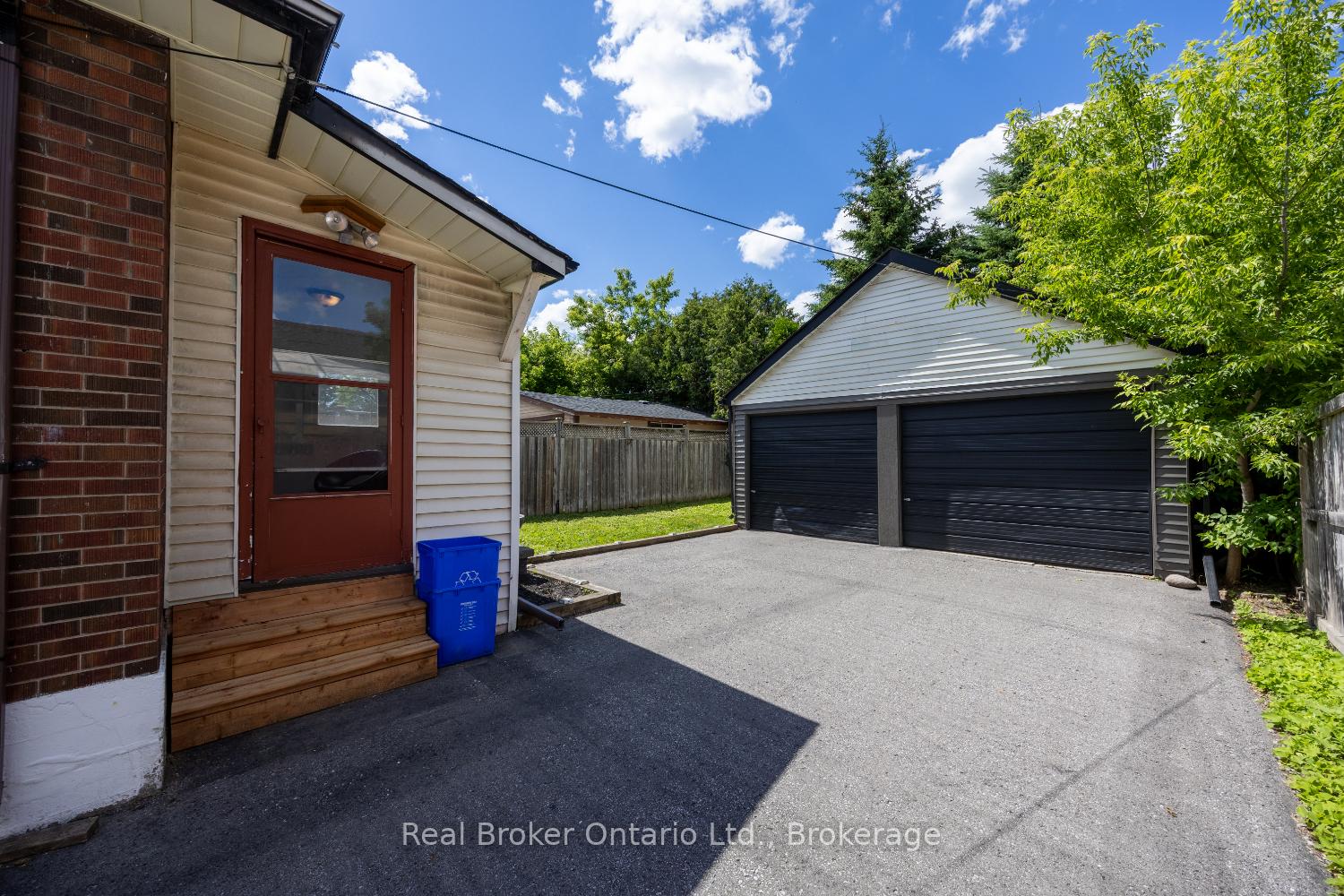 Photo 26 of 248 Mitchell Avenue, Oshawa, Central — HOMEH