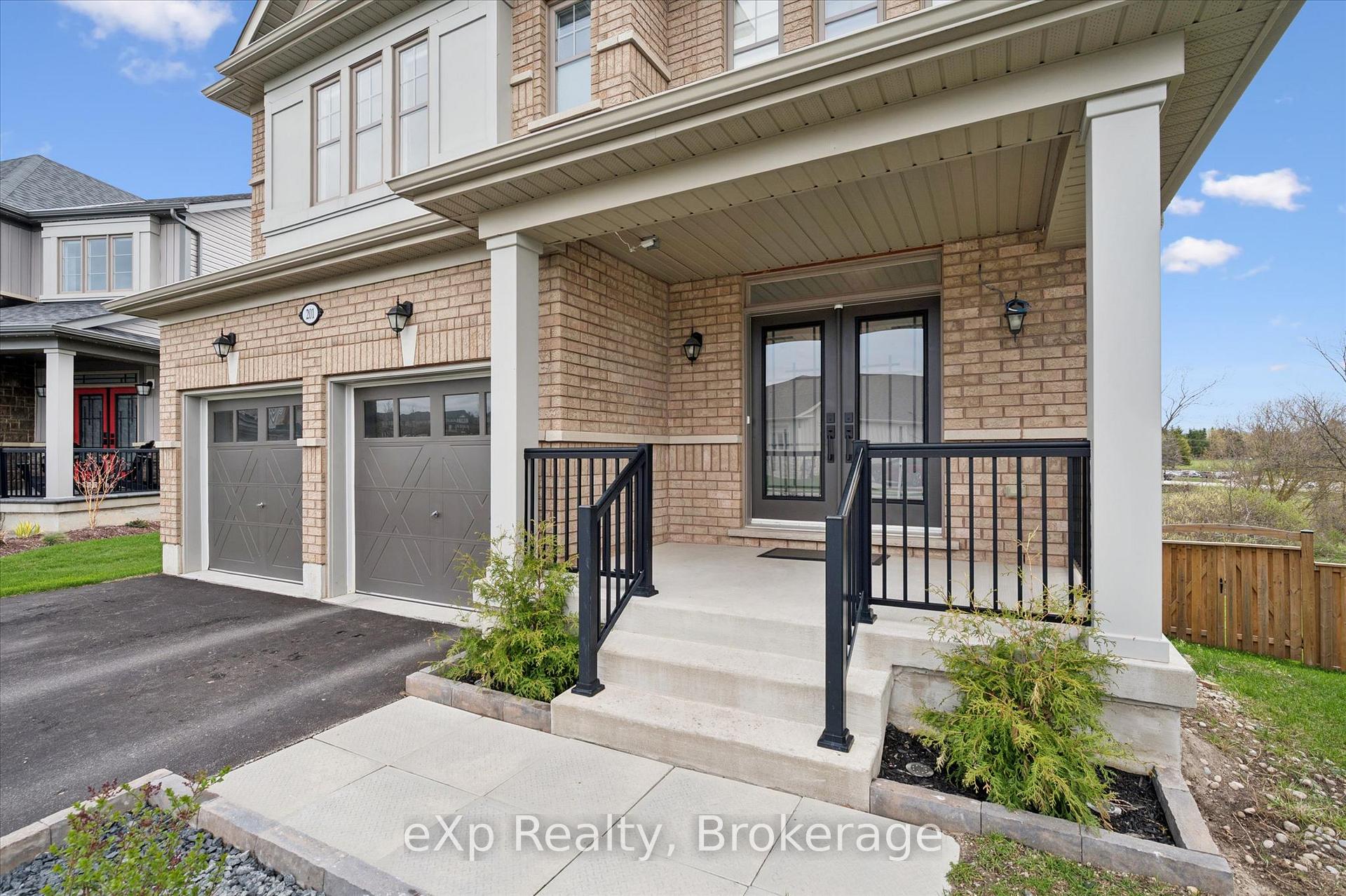 Photo 6 of 201 McFarlane Crescent, Centre Wellington, Fergus — HOMEH