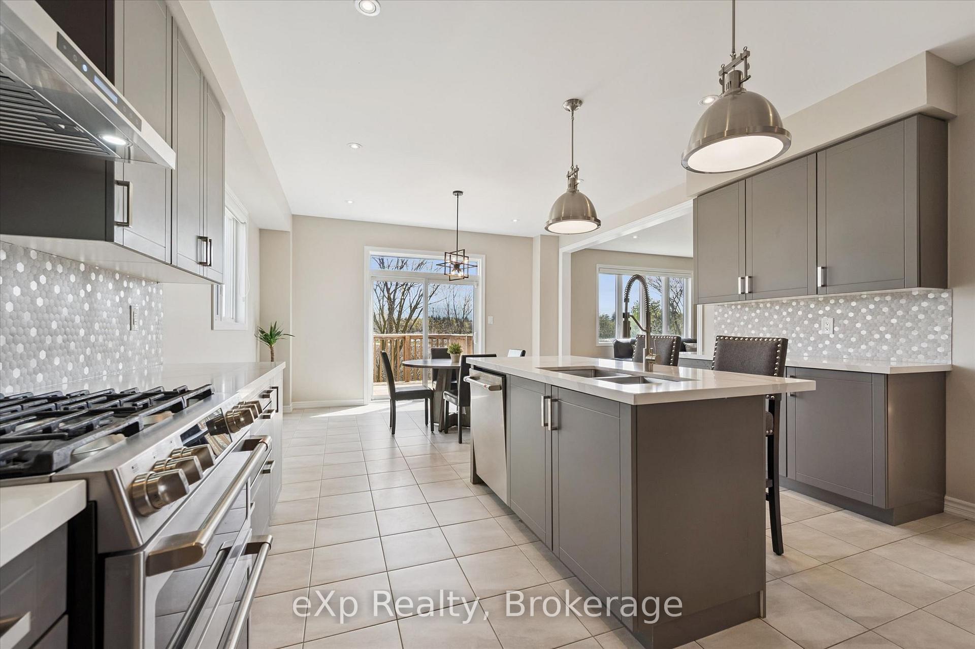 Photo 18 of 201 McFarlane Crescent, Centre Wellington, Fergus — HOMEH