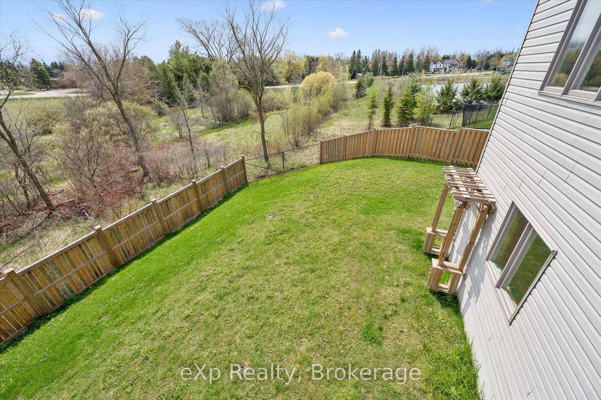 Photo 22 of 201 McFarlane Crescent, Centre Wellington, Fergus — HOMEH