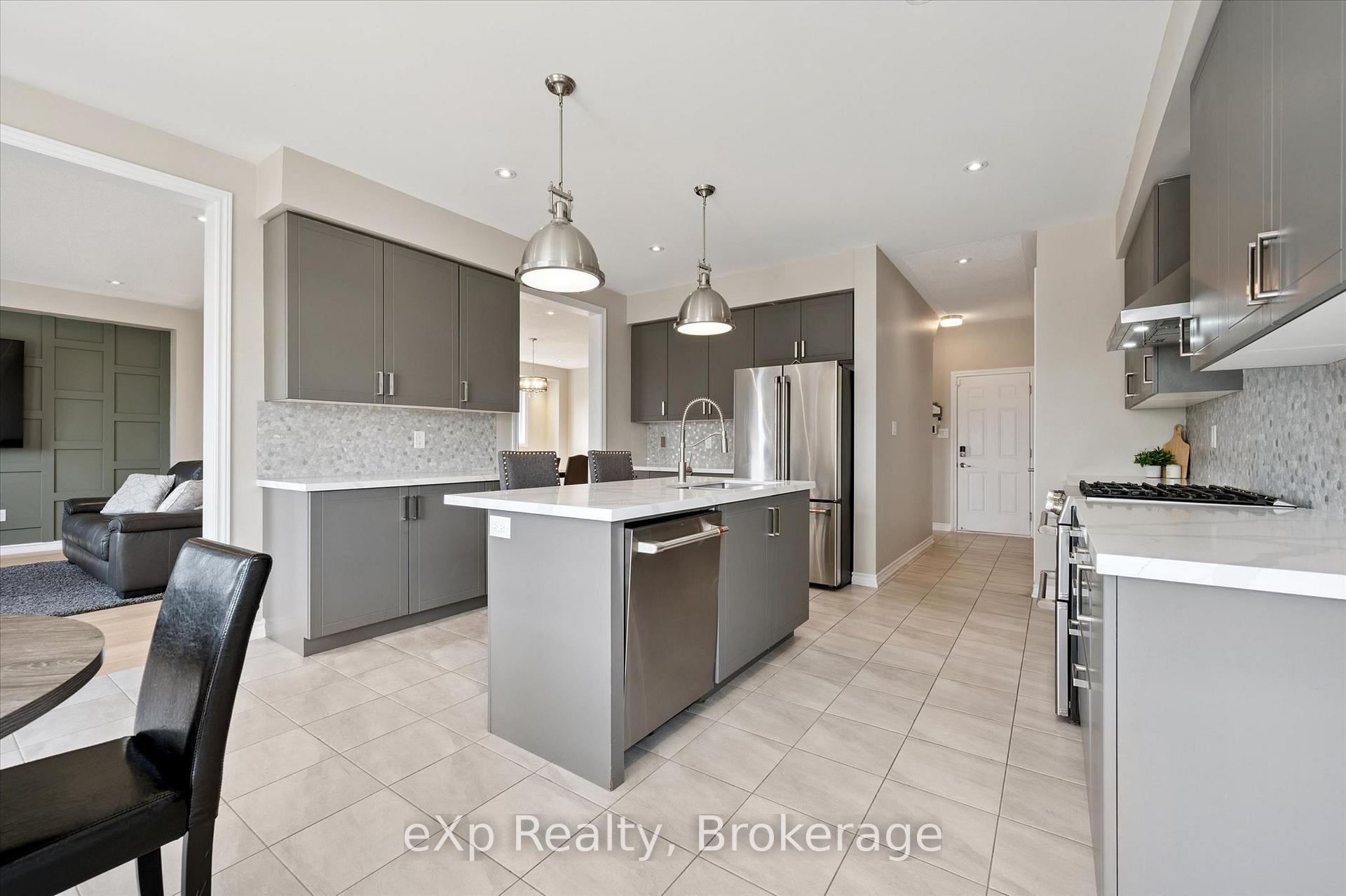 Photo 23 of 201 McFarlane Crescent, Centre Wellington, Fergus — HOMEH