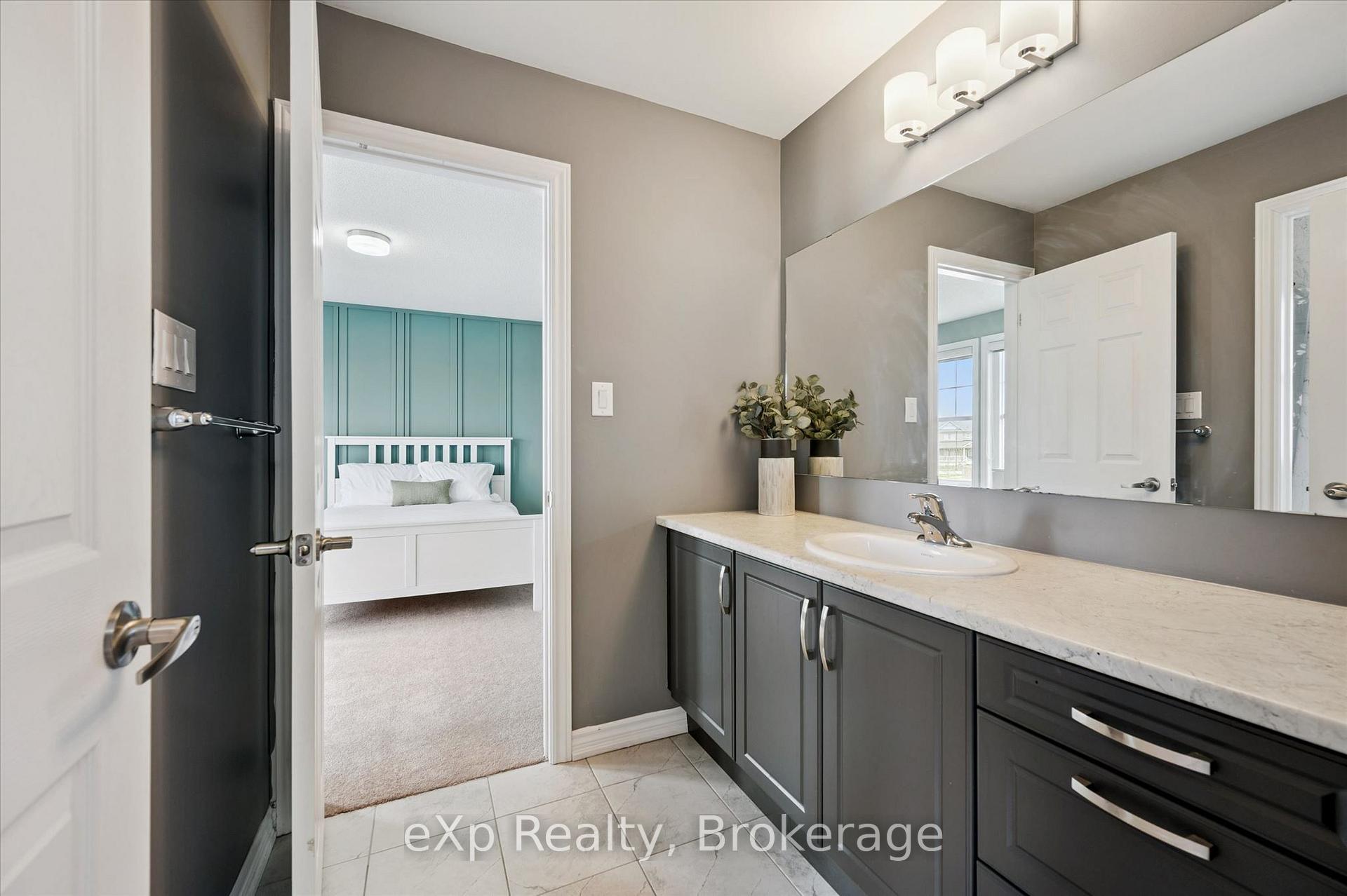 Photo 31 of 201 McFarlane Crescent, Centre Wellington, Fergus — HOMEH