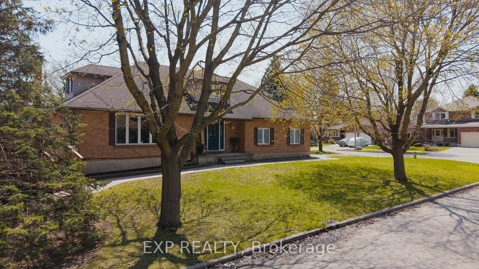Photo 41 of 381 Timlock Place, Waterloo, Lexington — HOMEH