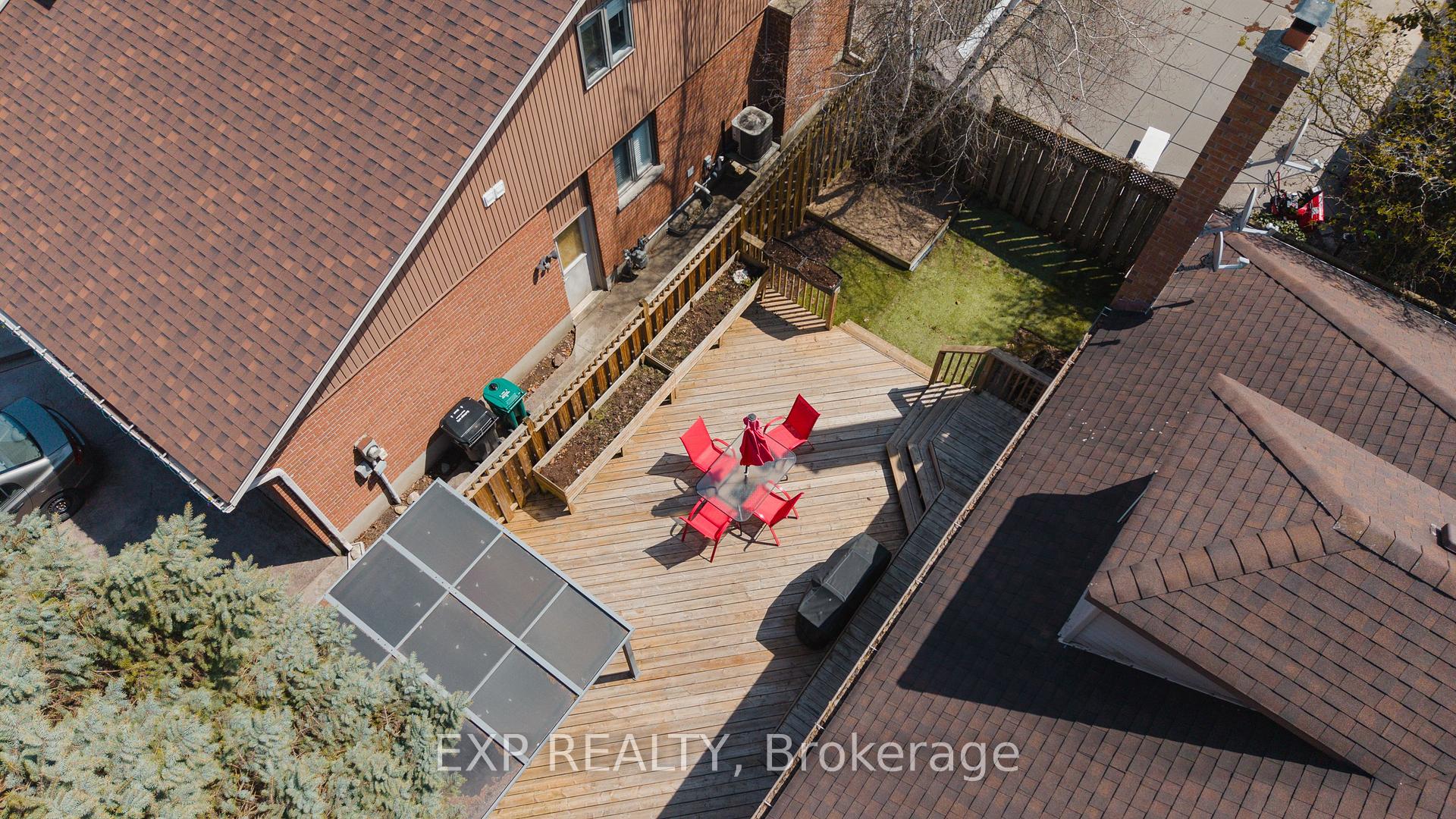 Photo 45 of 381 Timlock Place, Waterloo, Lexington — HOMEH