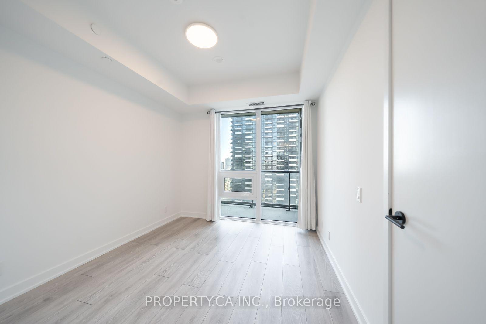 Photo 4 of Unit 3203, 108 Peter Street, Toronto, Waterfront Communities — HOMEH