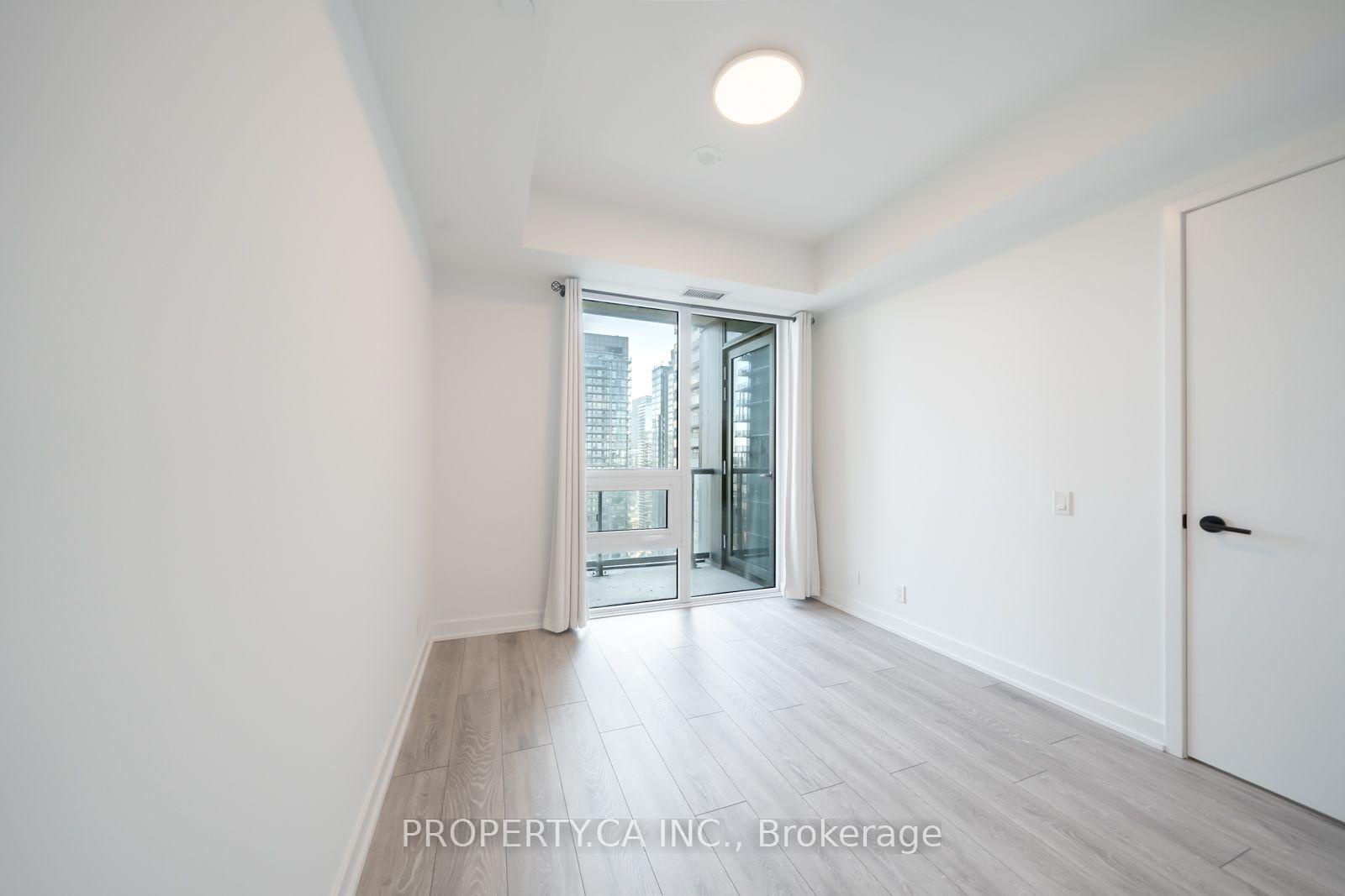 Photo 5 of Unit 3203, 108 Peter Street, Toronto, Waterfront Communities — HOMEH