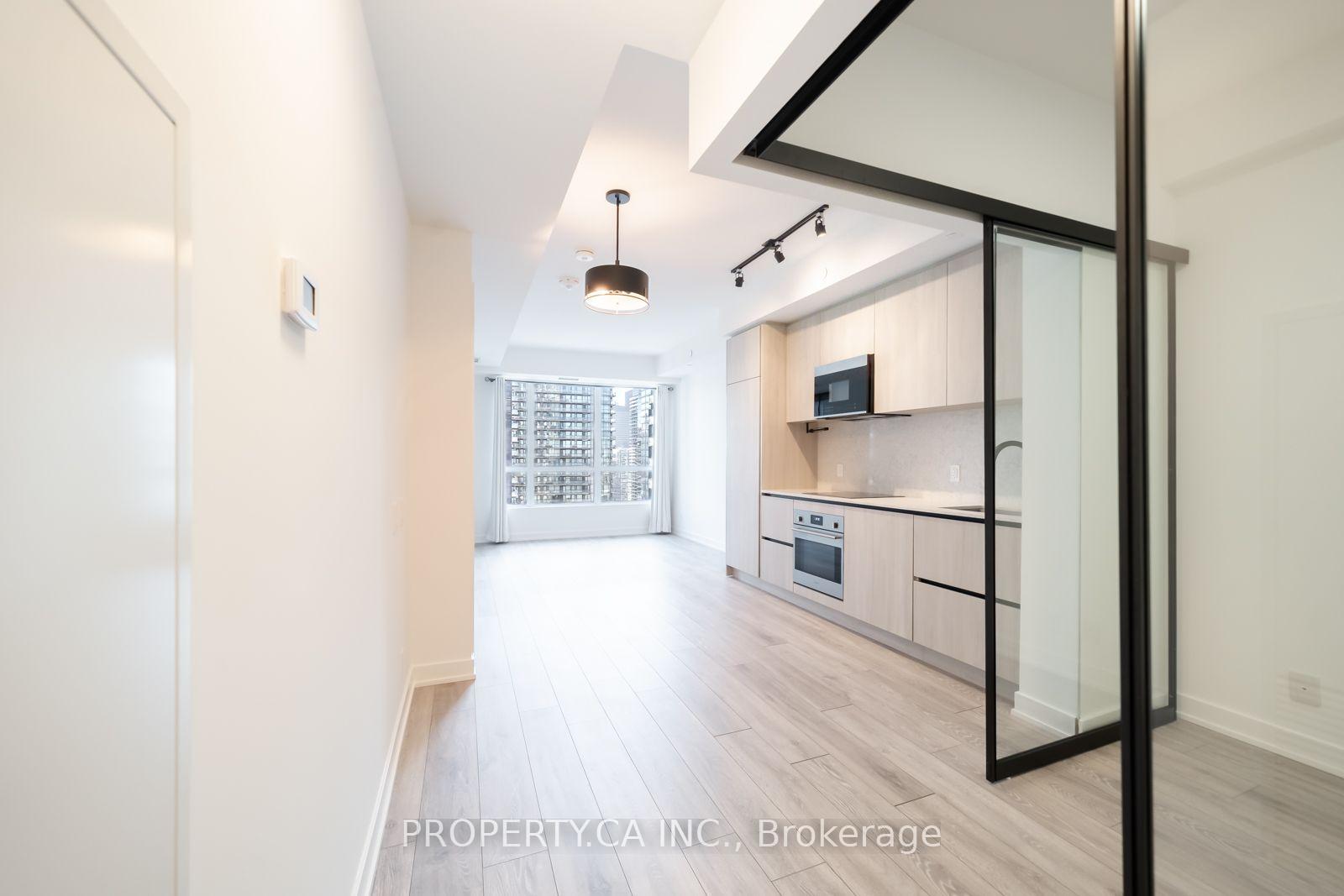 Photo 15 of Unit 3203, 108 Peter Street, Toronto, Waterfront Communities — HOMEH