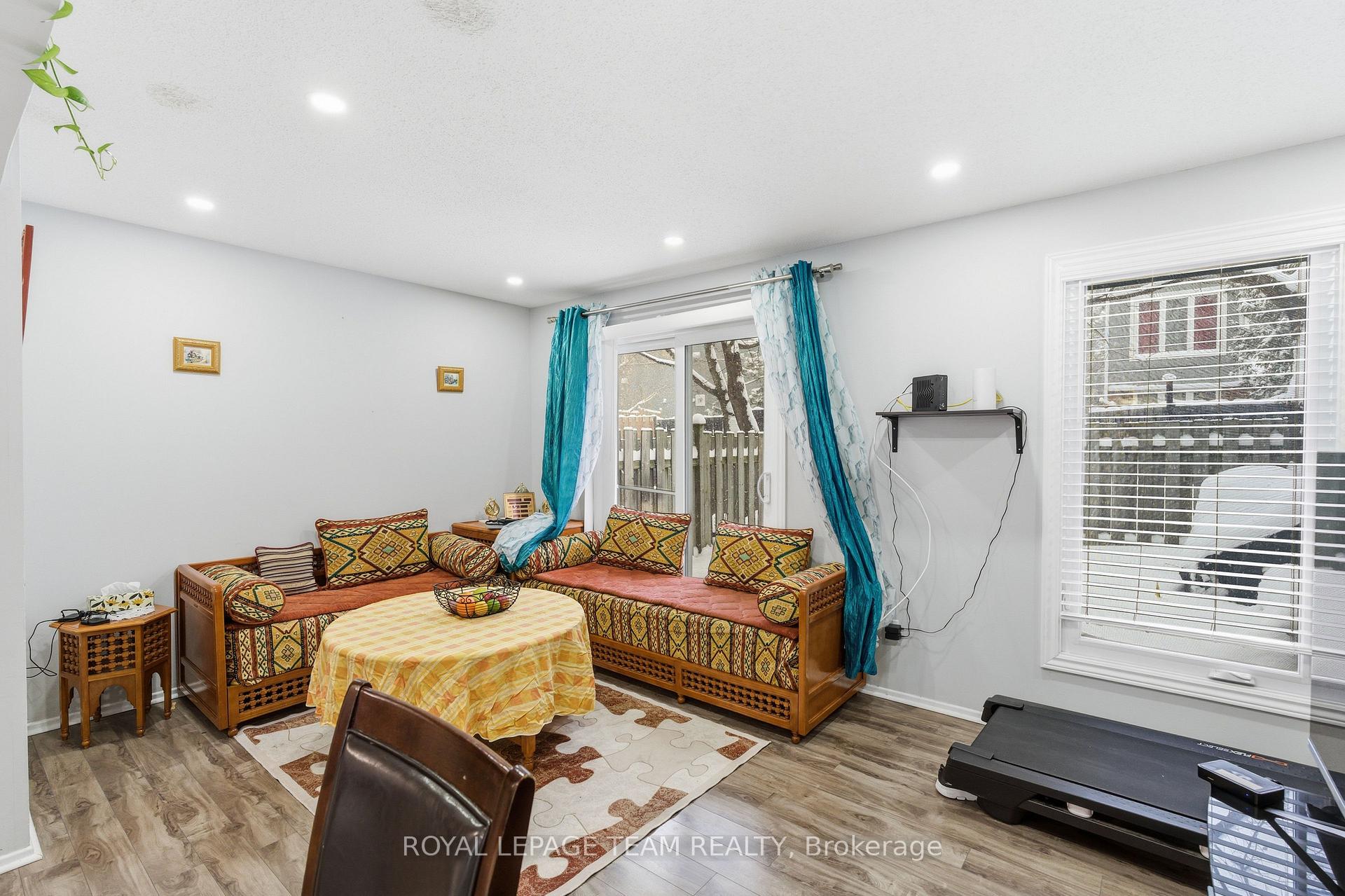 Photo 13 of Unit 33, 3333 Mccarthy Road, Ottawa, Hunt Club/Western Community — HOMEH