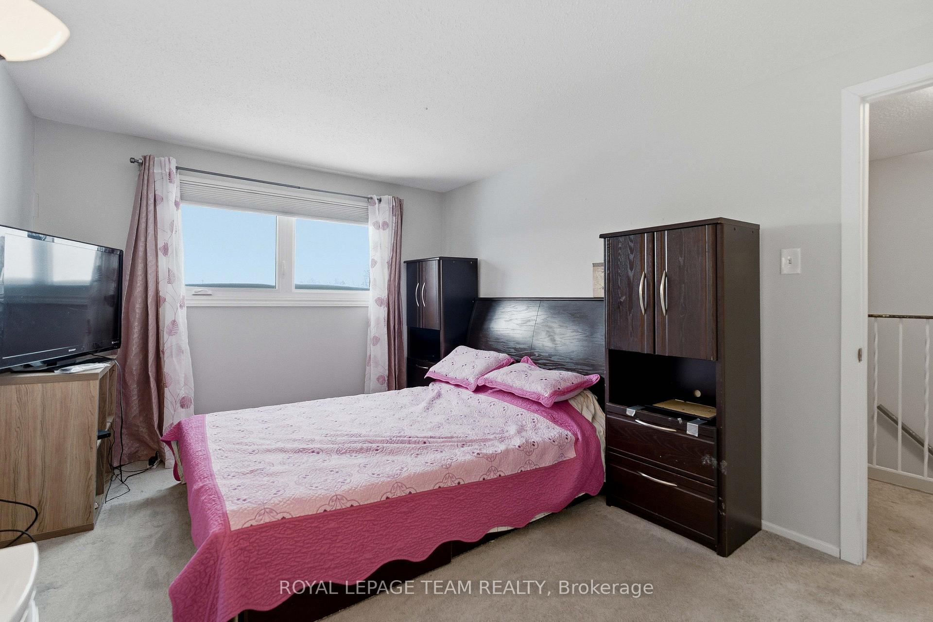 Photo 16 of Unit 33, 3333 Mccarthy Road, Ottawa, Hunt Club/Western Community — HOMEH