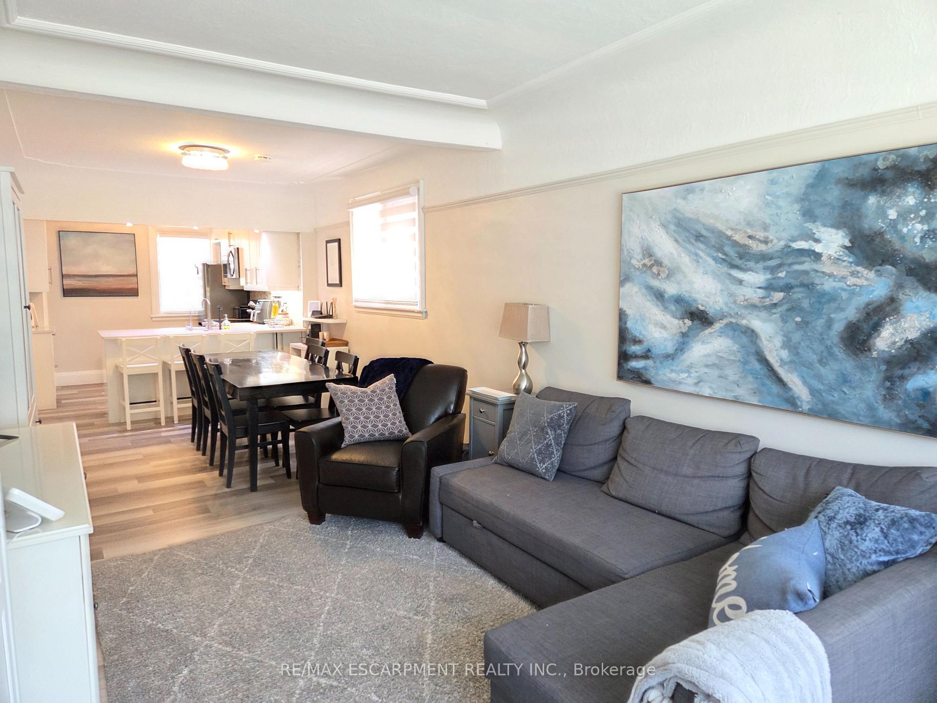 Photo 4 of 77 Paradise Road S, Hamilton, Westdale — HOMEH
