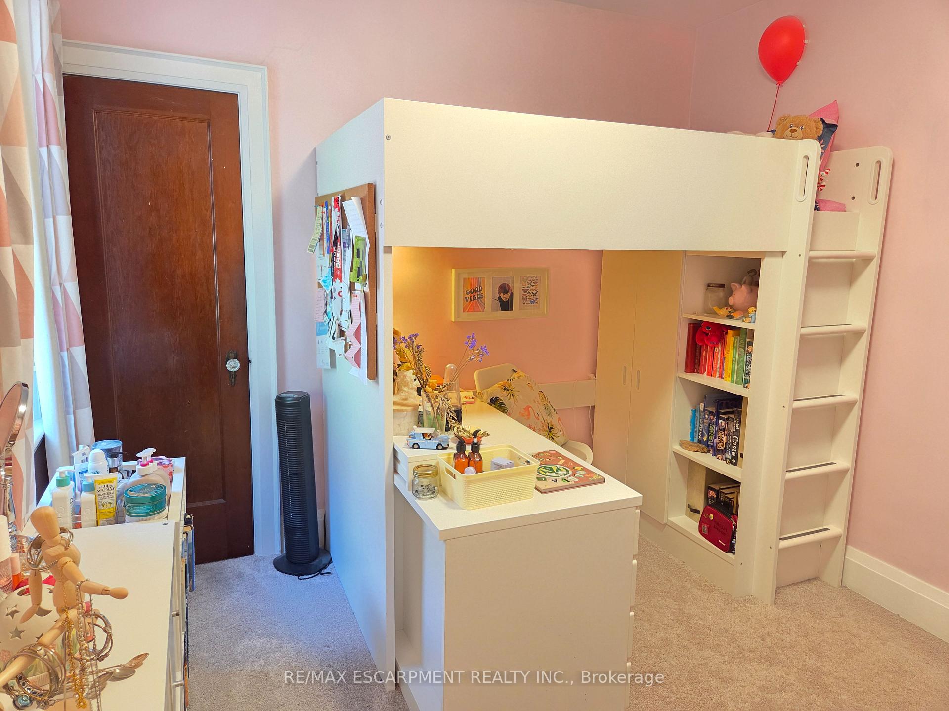 Photo 12 of 77 Paradise Road S, Hamilton, Westdale — HOMEH