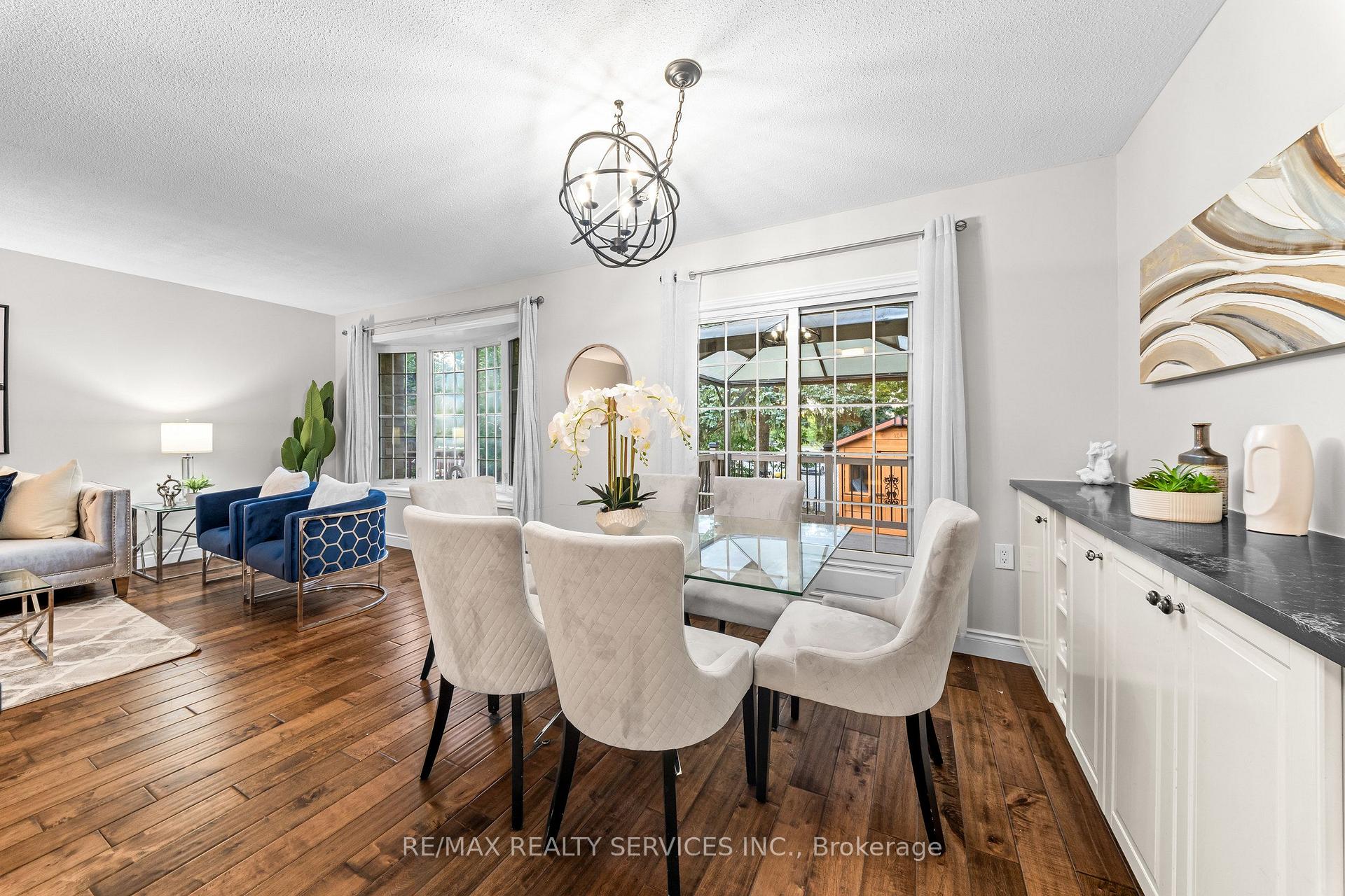 Photo 16 of 20 Highcroft Court, Kitchener, Laurentian Hills/Country Hills W — HOMEH
