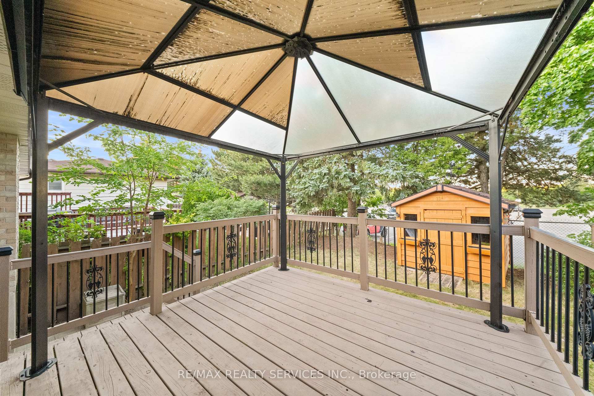 Photo 42 of 20 Highcroft Court, Kitchener, Laurentian Hills/Country Hills W — HOMEH