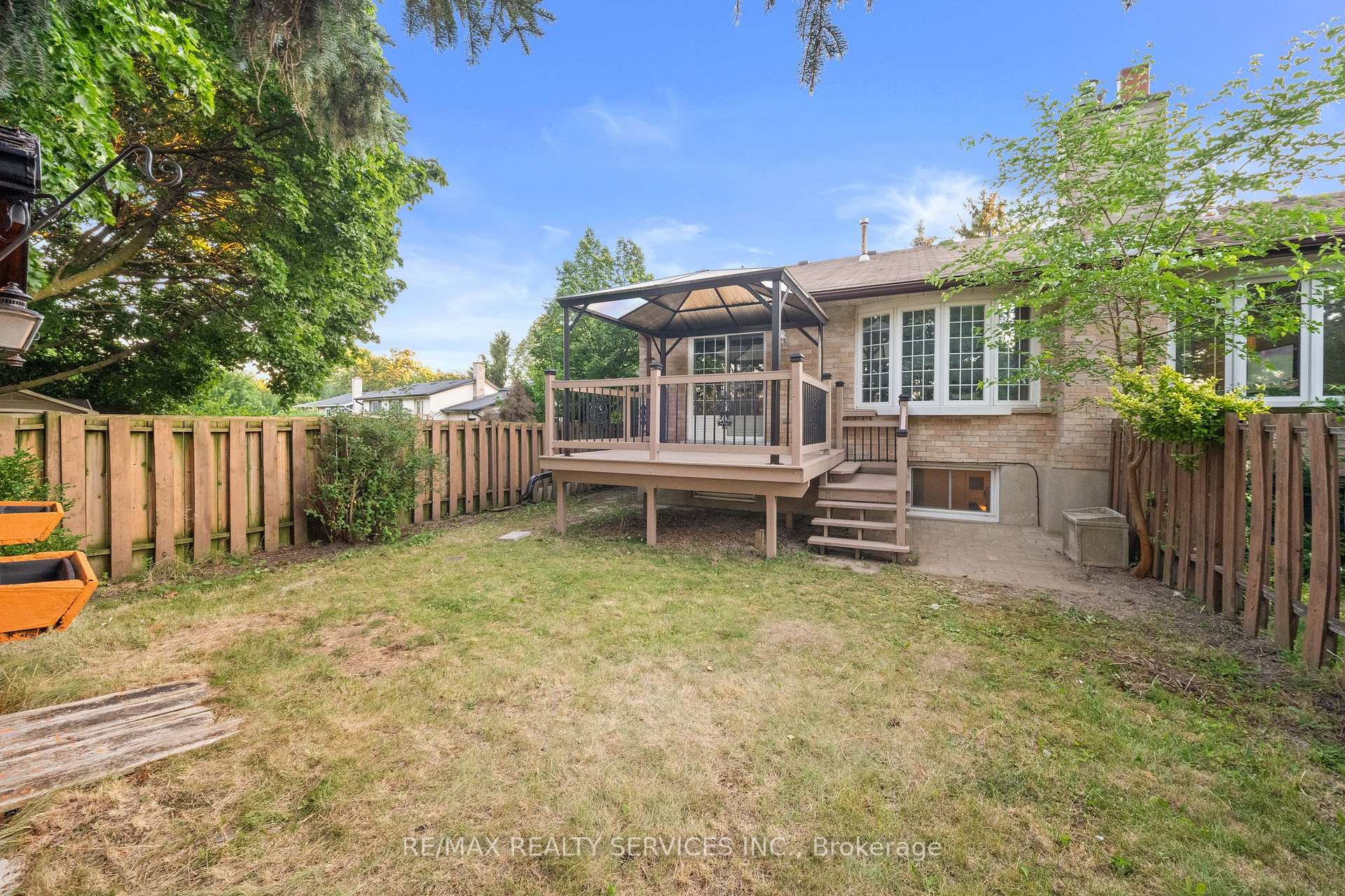 Photo 45 of 20 Highcroft Court, Kitchener, Laurentian Hills/Country Hills W — HOMEH