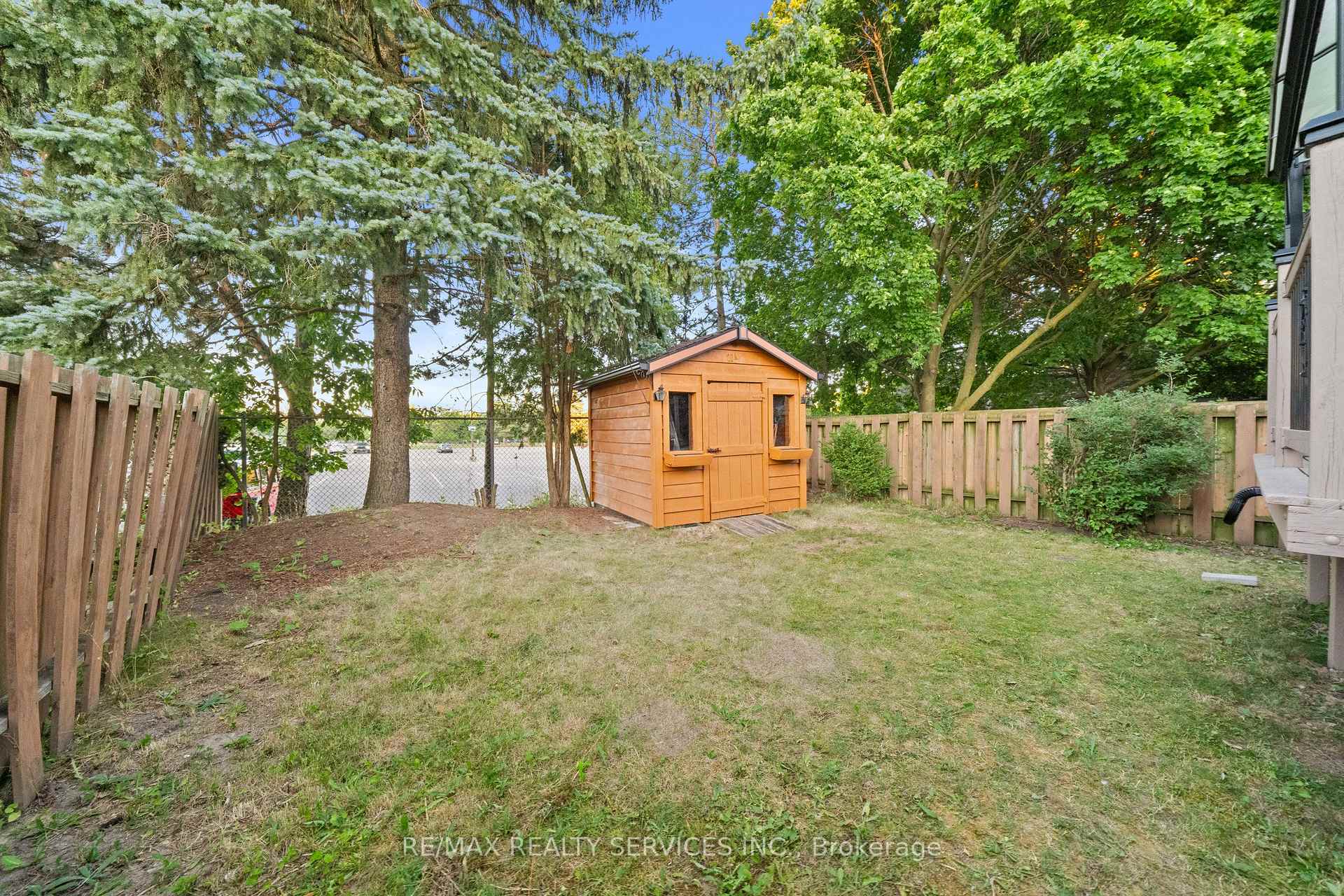 Photo 46 of 20 Highcroft Court, Kitchener, Laurentian Hills/Country Hills W — HOMEH