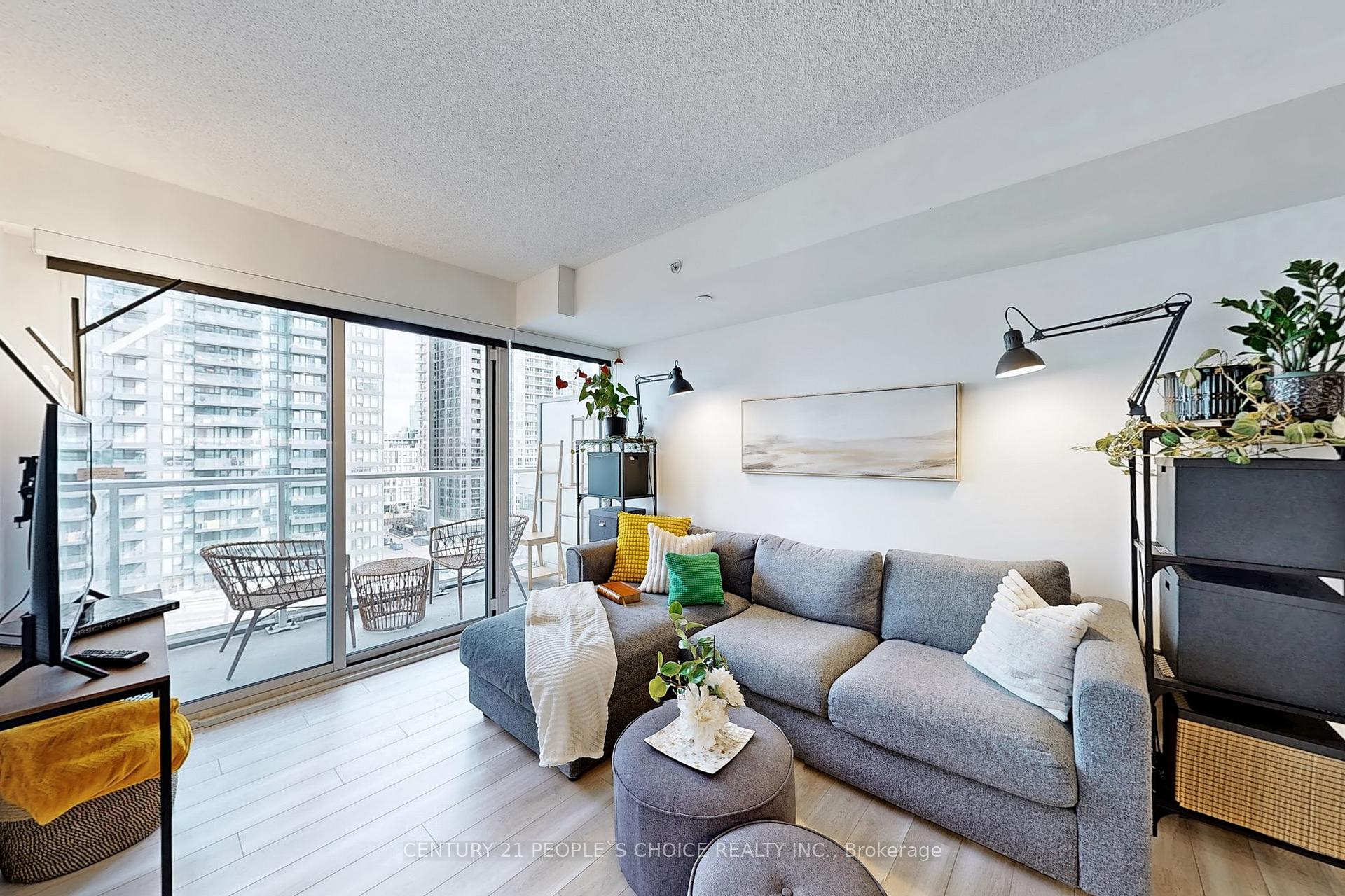 Photo 6 of Unit 1006, 17 Bathurst Street N, Toronto, Waterfront Communities — HOMEH