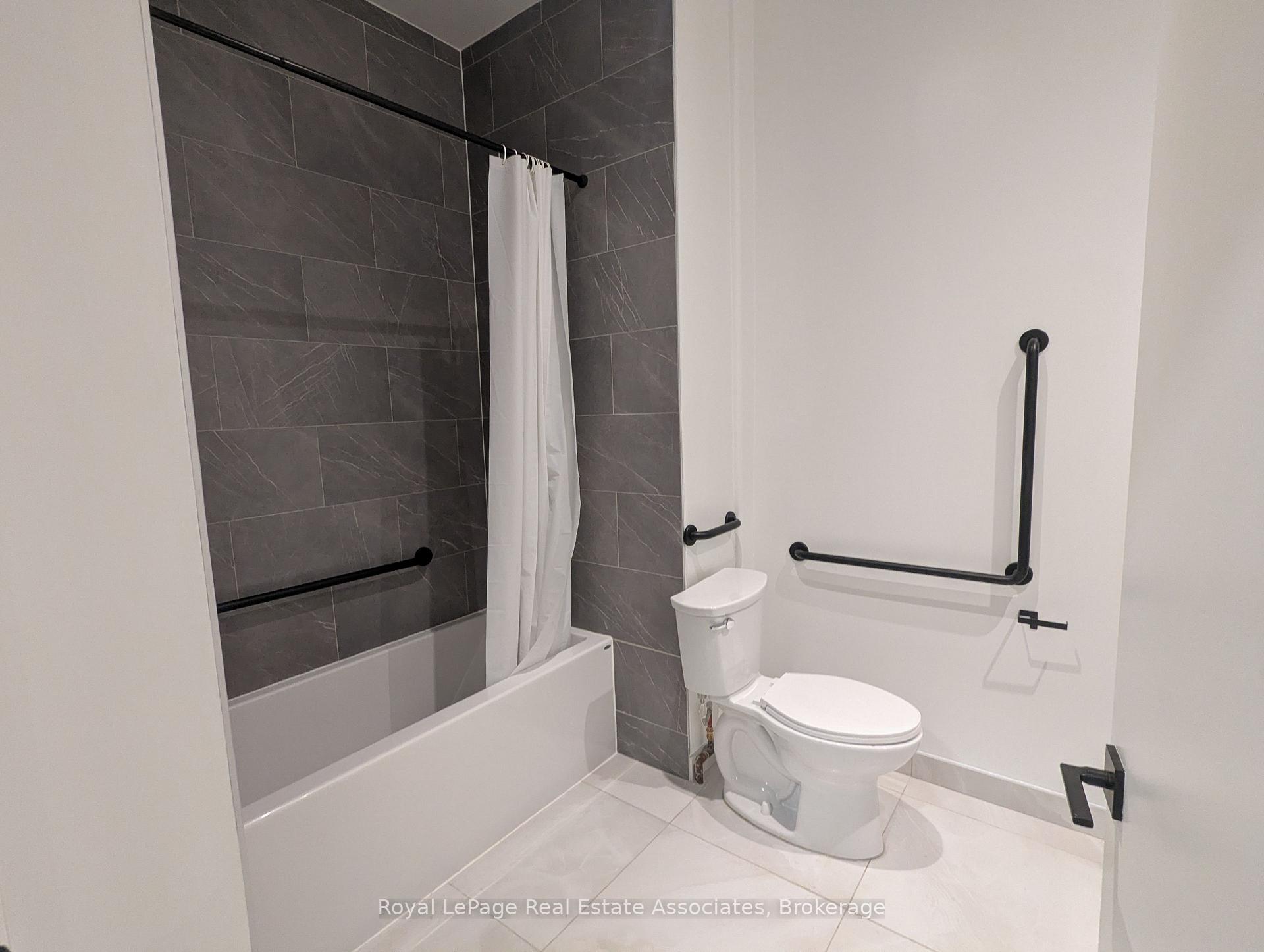 Photo 9 of Unit 102, 1000 Bathurst Street, Toronto, The Annex — HOMEH