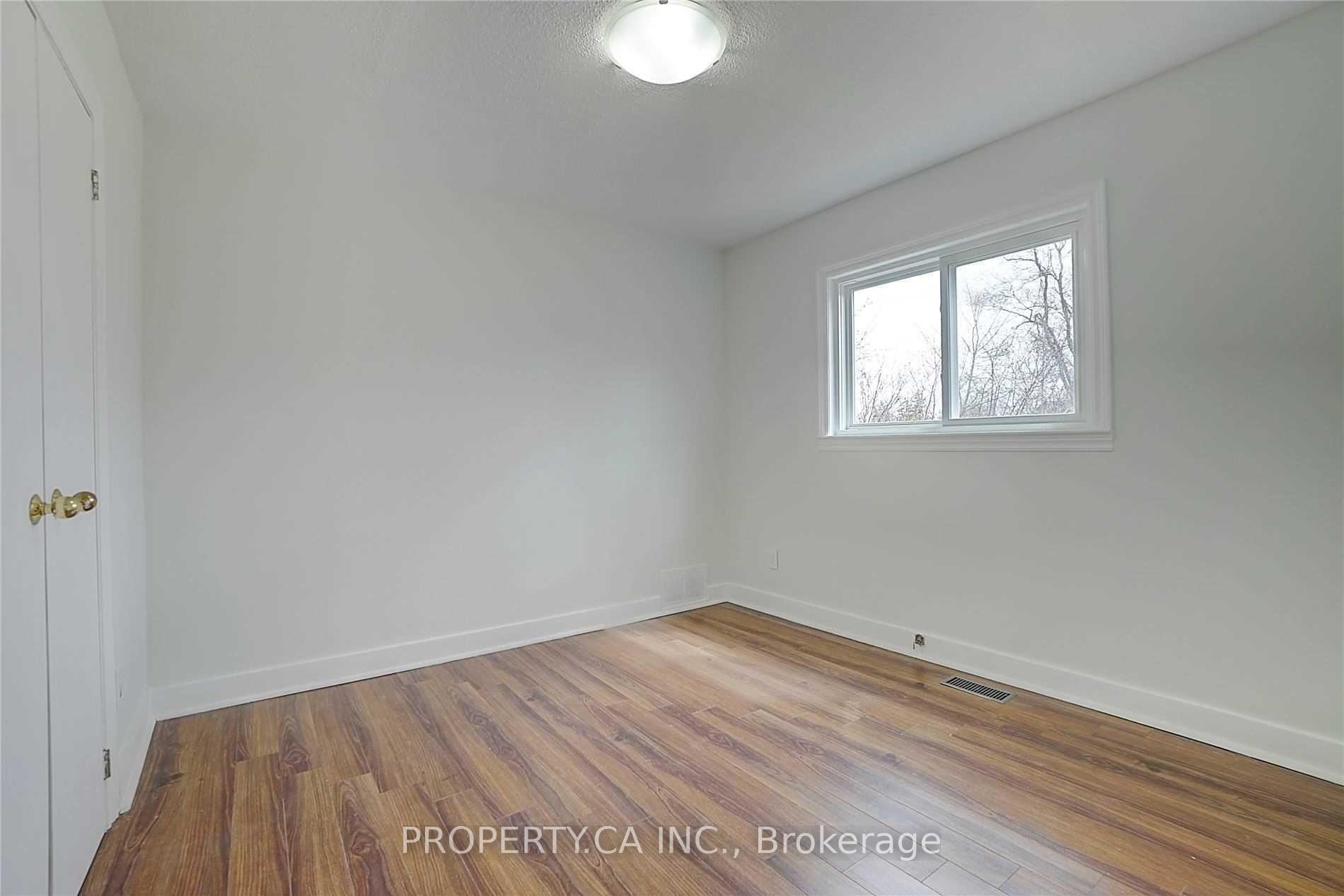 Photo 14 of 39 Farrell Avenue, North York, Willowdale West — HOMEH