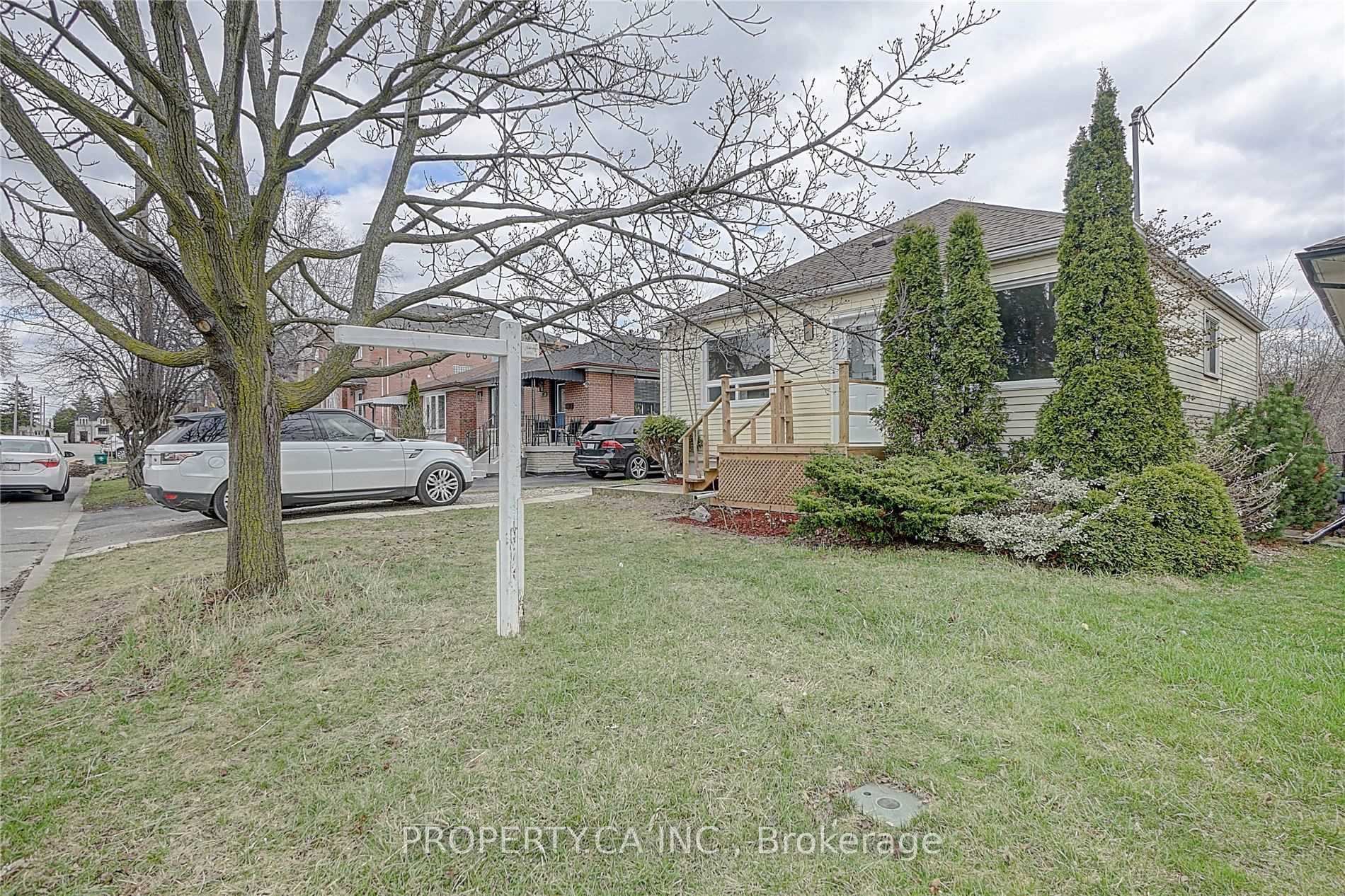 Photo 27 of 39 Farrell Avenue, North York, Willowdale West — HOMEH