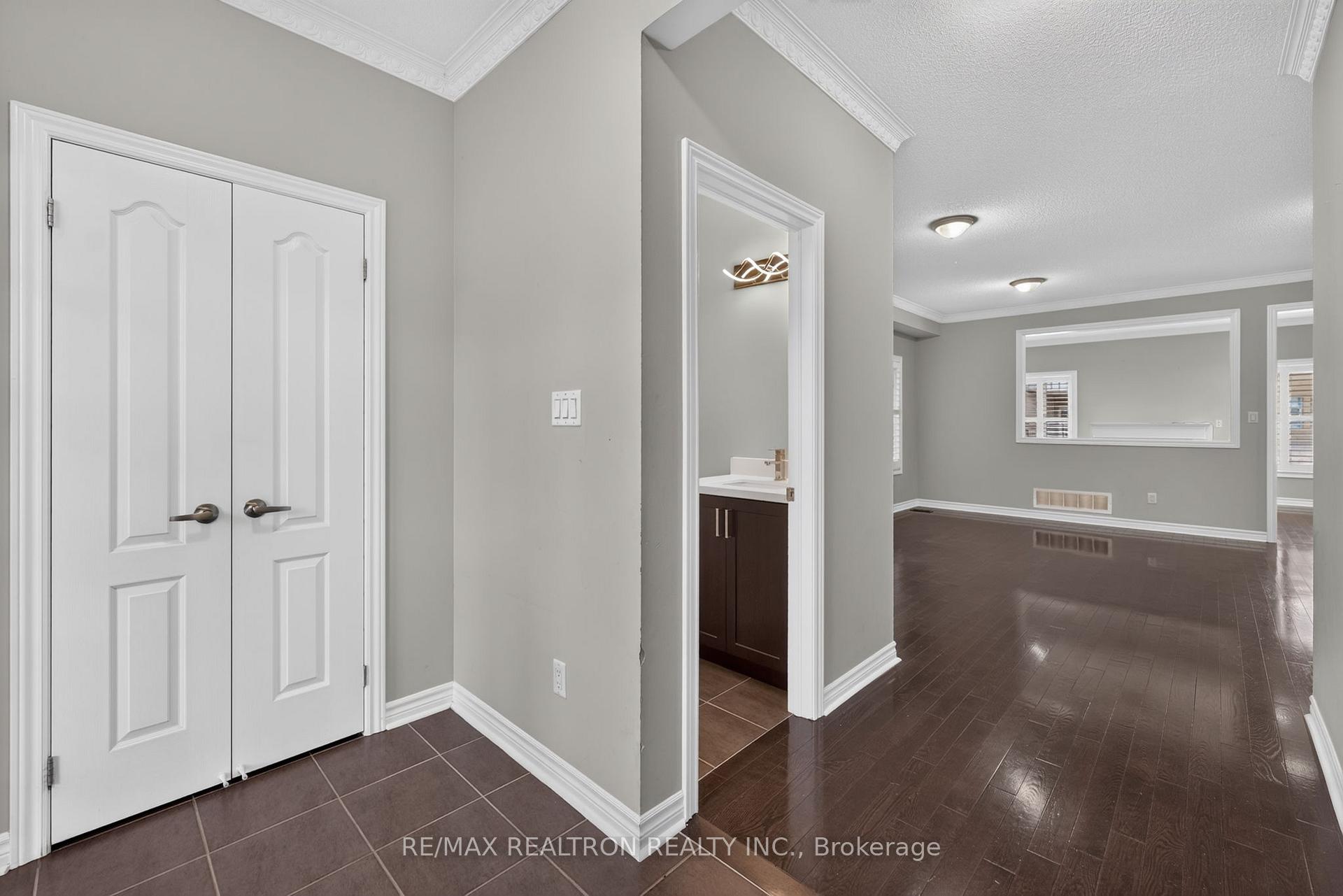 Photo 6 of 42 Cale Avenue, Clarington, Courtice — HOMEH