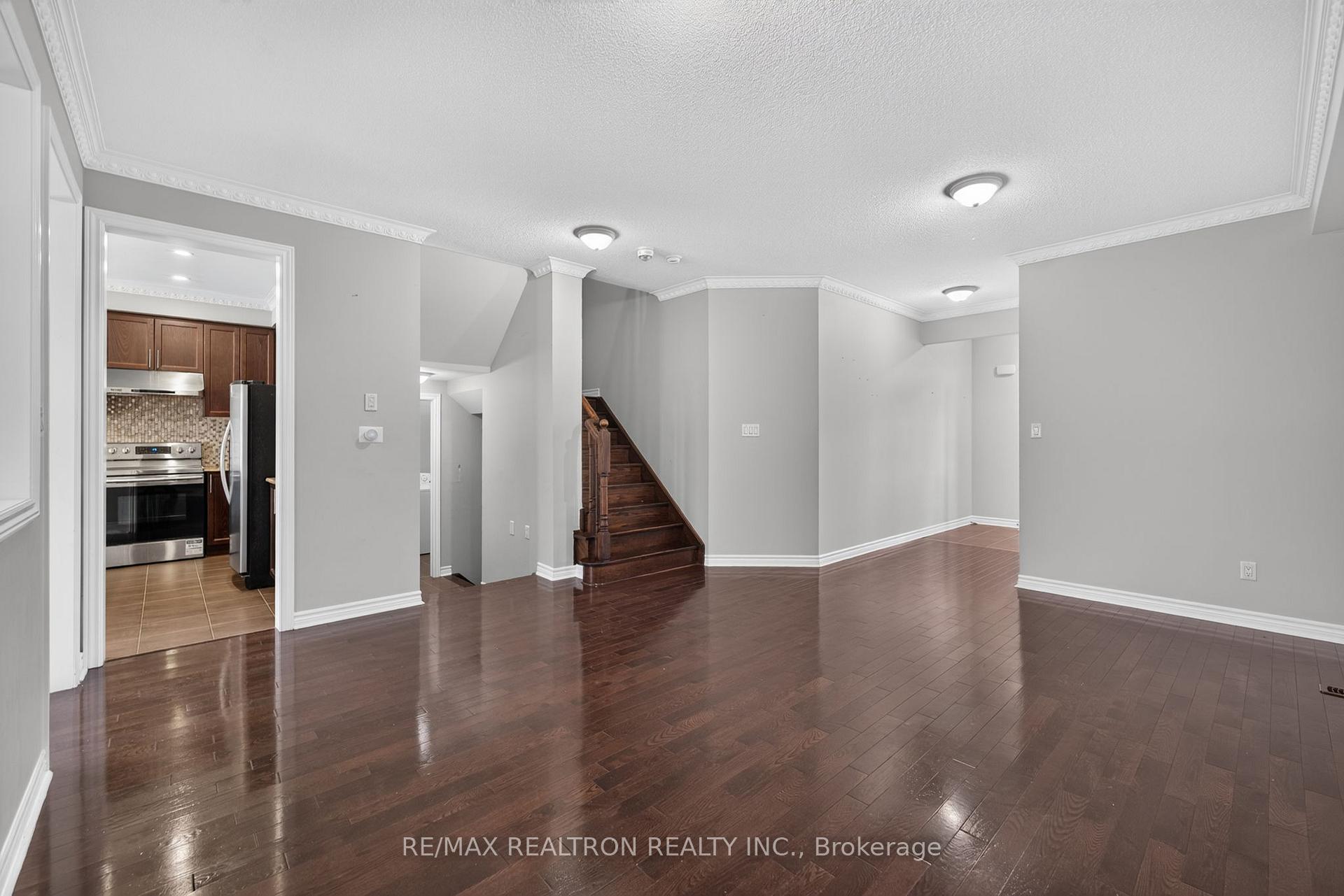 Photo 10 of 42 Cale Avenue, Clarington, Courtice — HOMEH