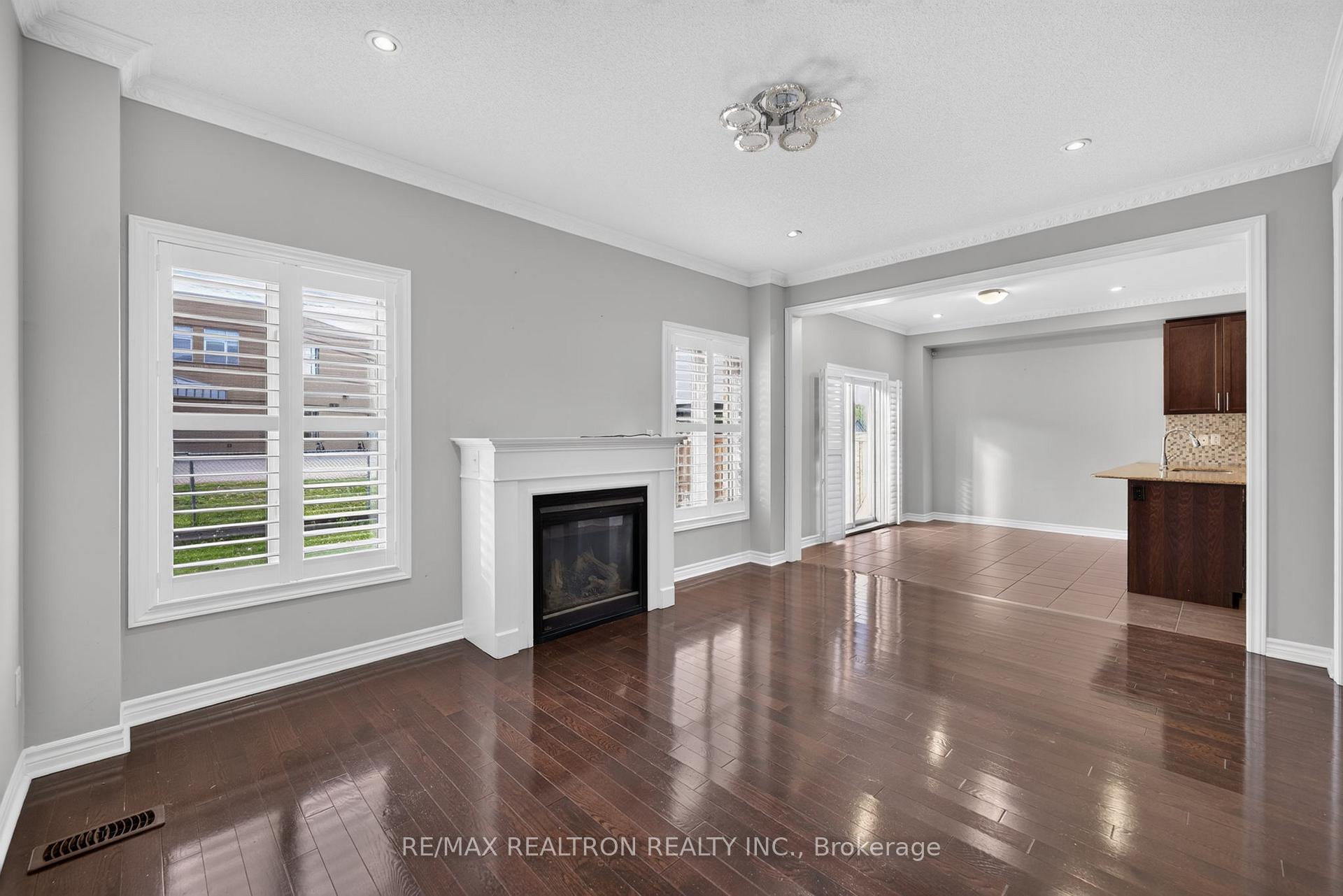 Photo 12 of 42 Cale Avenue, Clarington, Courtice — HOMEH