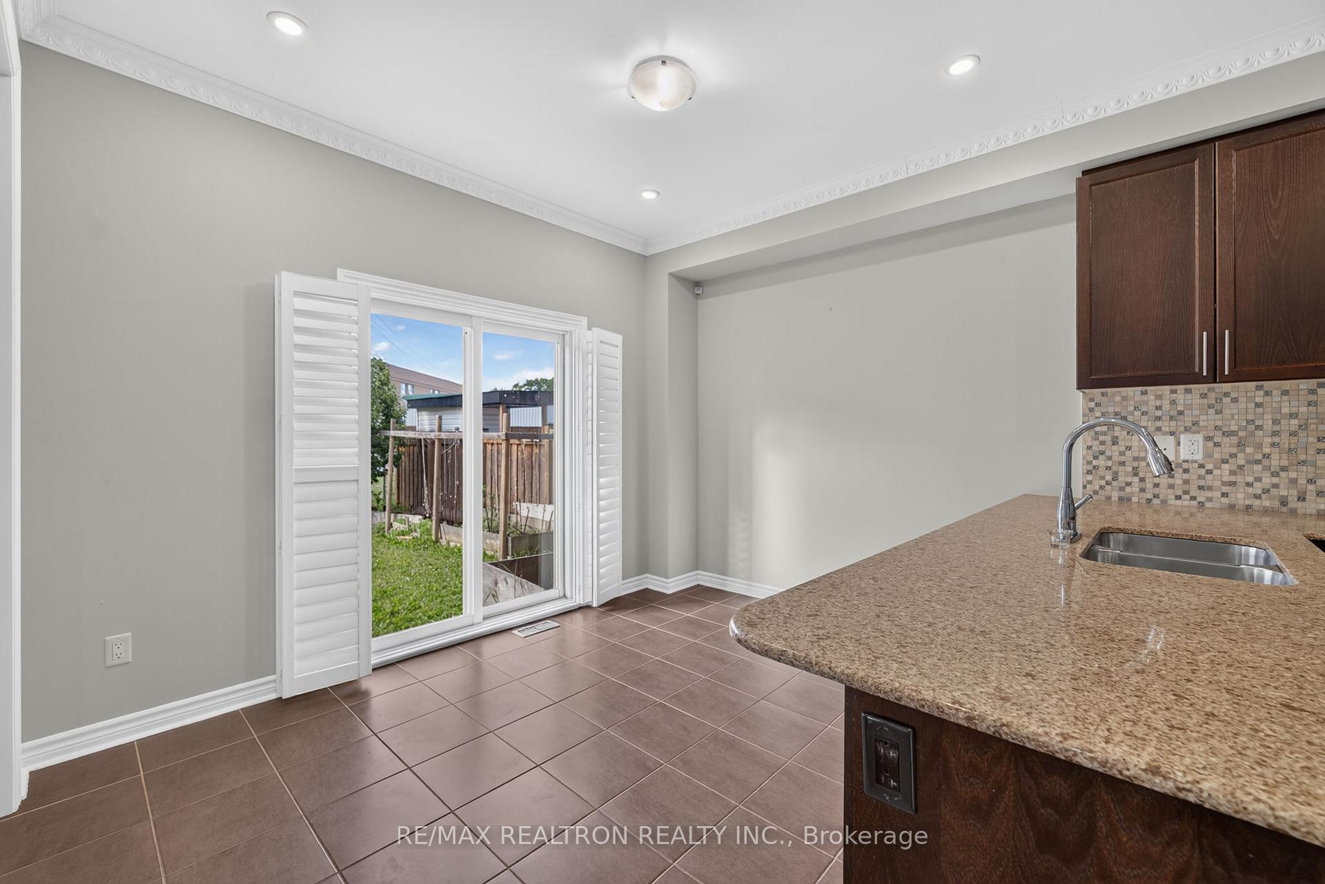 Photo 16 of 42 Cale Avenue, Clarington, Courtice — HOMEH