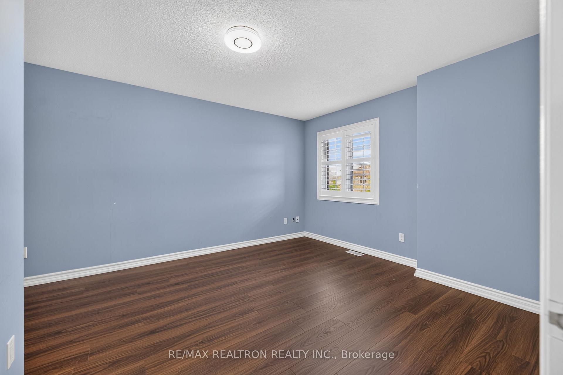 Photo 21 of 42 Cale Avenue, Clarington, Courtice — HOMEH