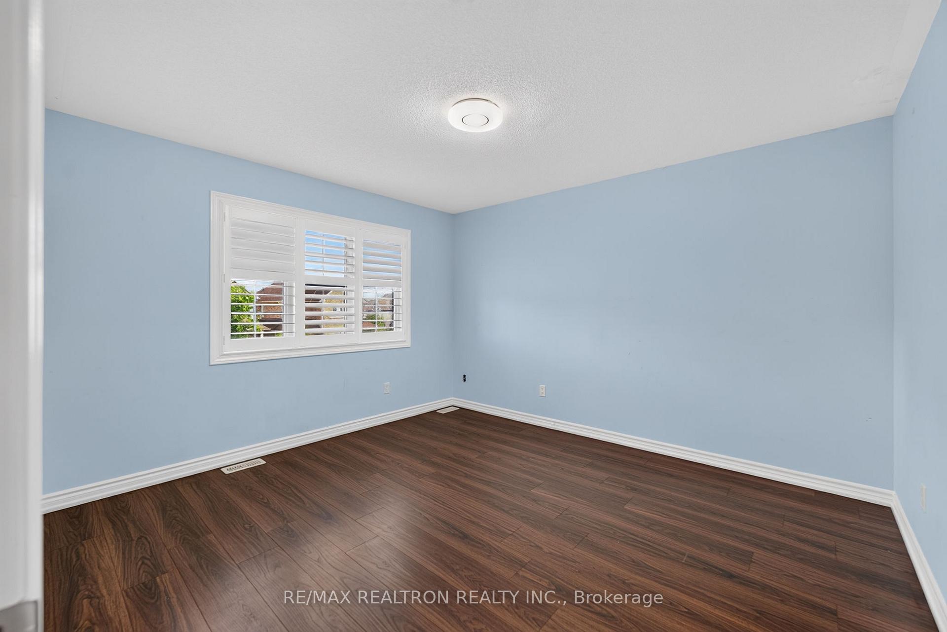 Photo 29 of 42 Cale Avenue, Clarington, Courtice — HOMEH