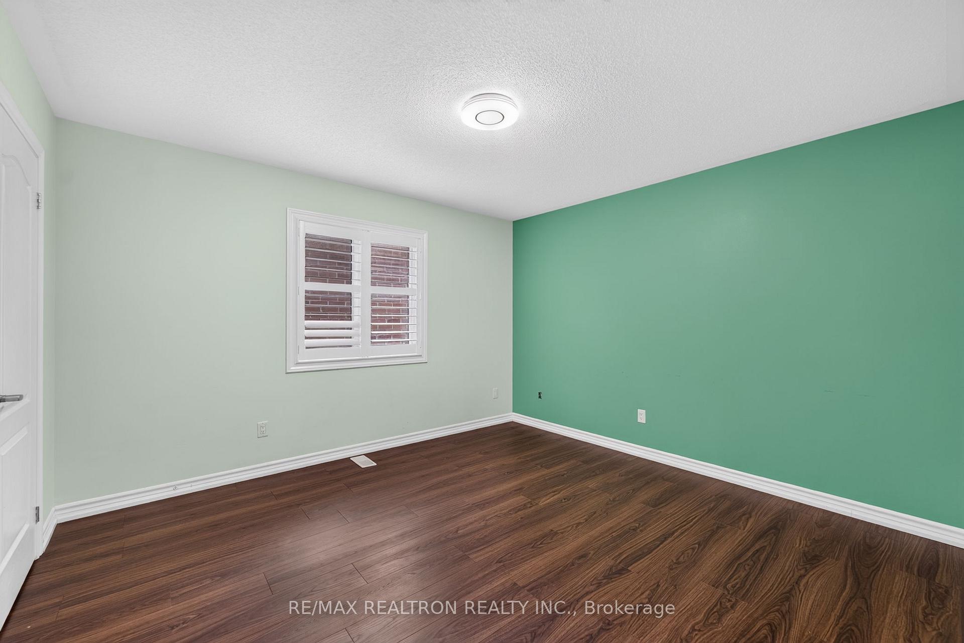 Photo 33 of 42 Cale Avenue, Clarington, Courtice — HOMEH