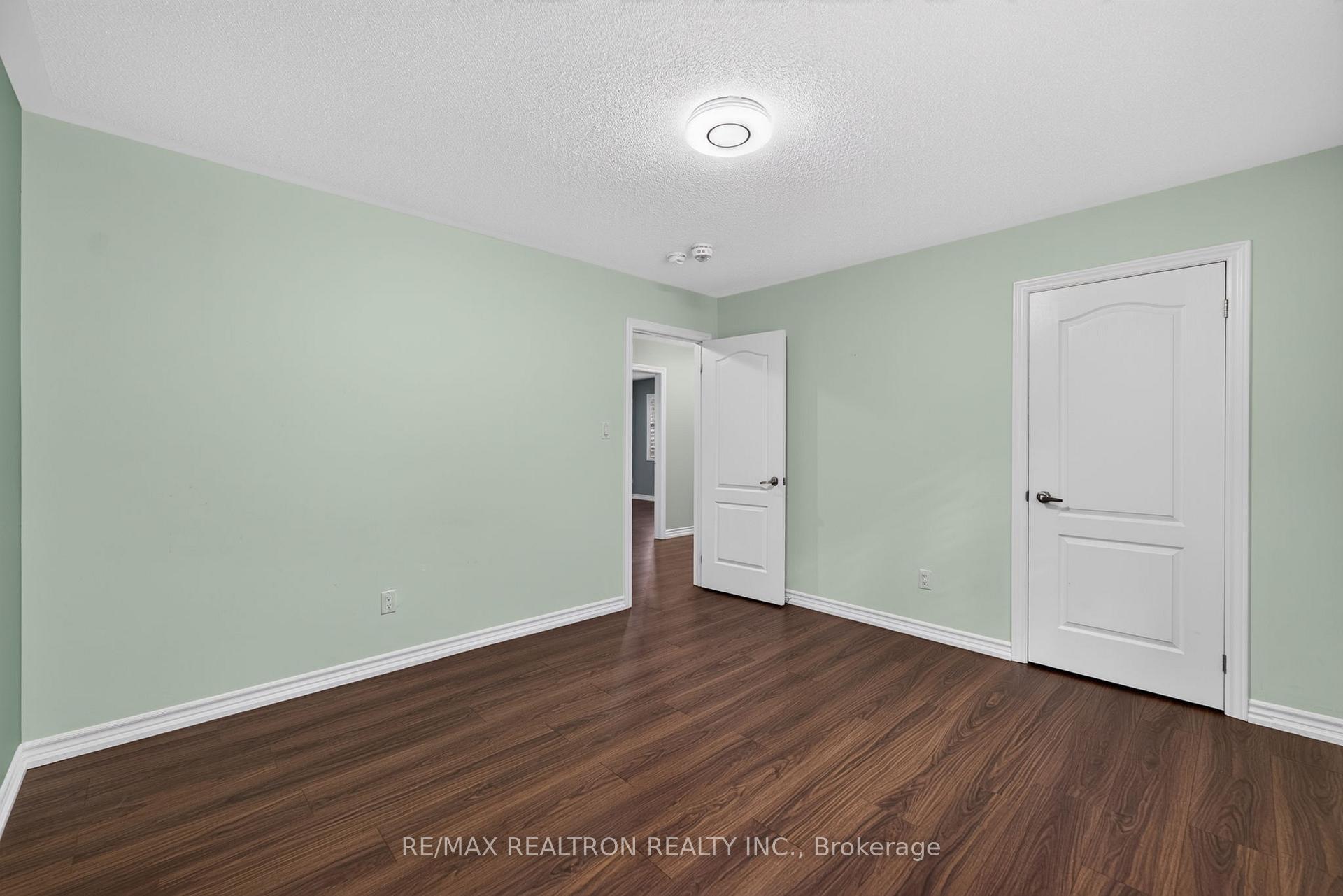 Photo 34 of 42 Cale Avenue, Clarington, Courtice — HOMEH