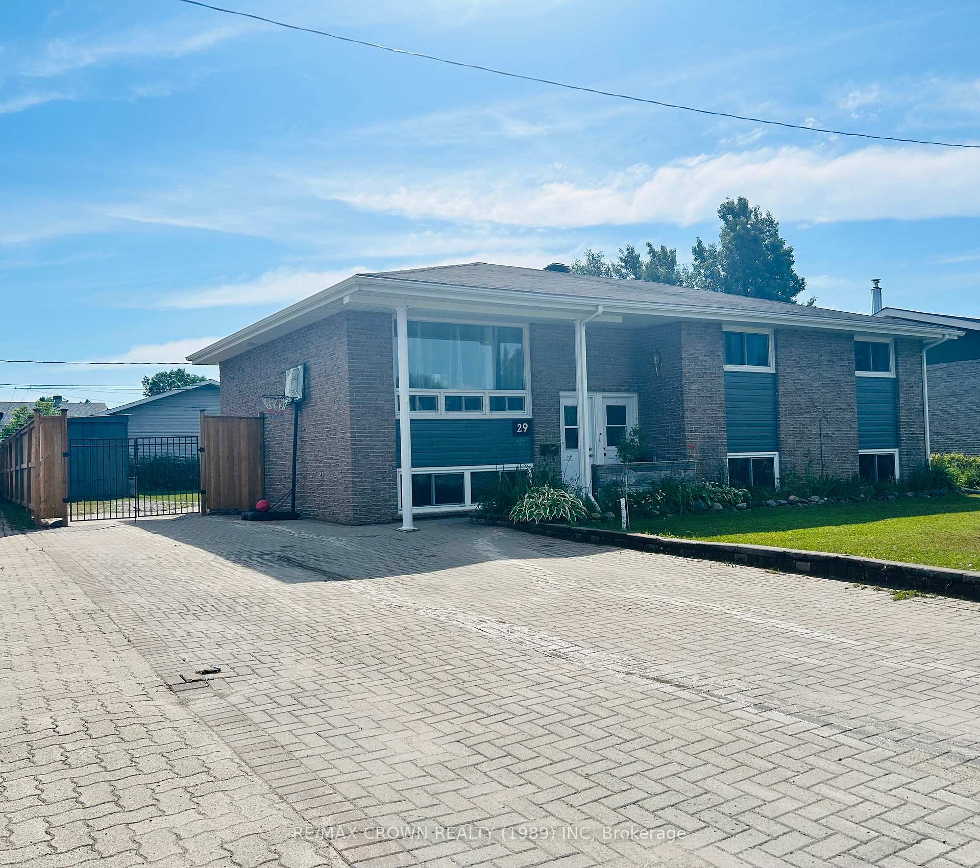 Photo 1 of 29 Kennedy Avenue, Kapuskasing — HOMEH