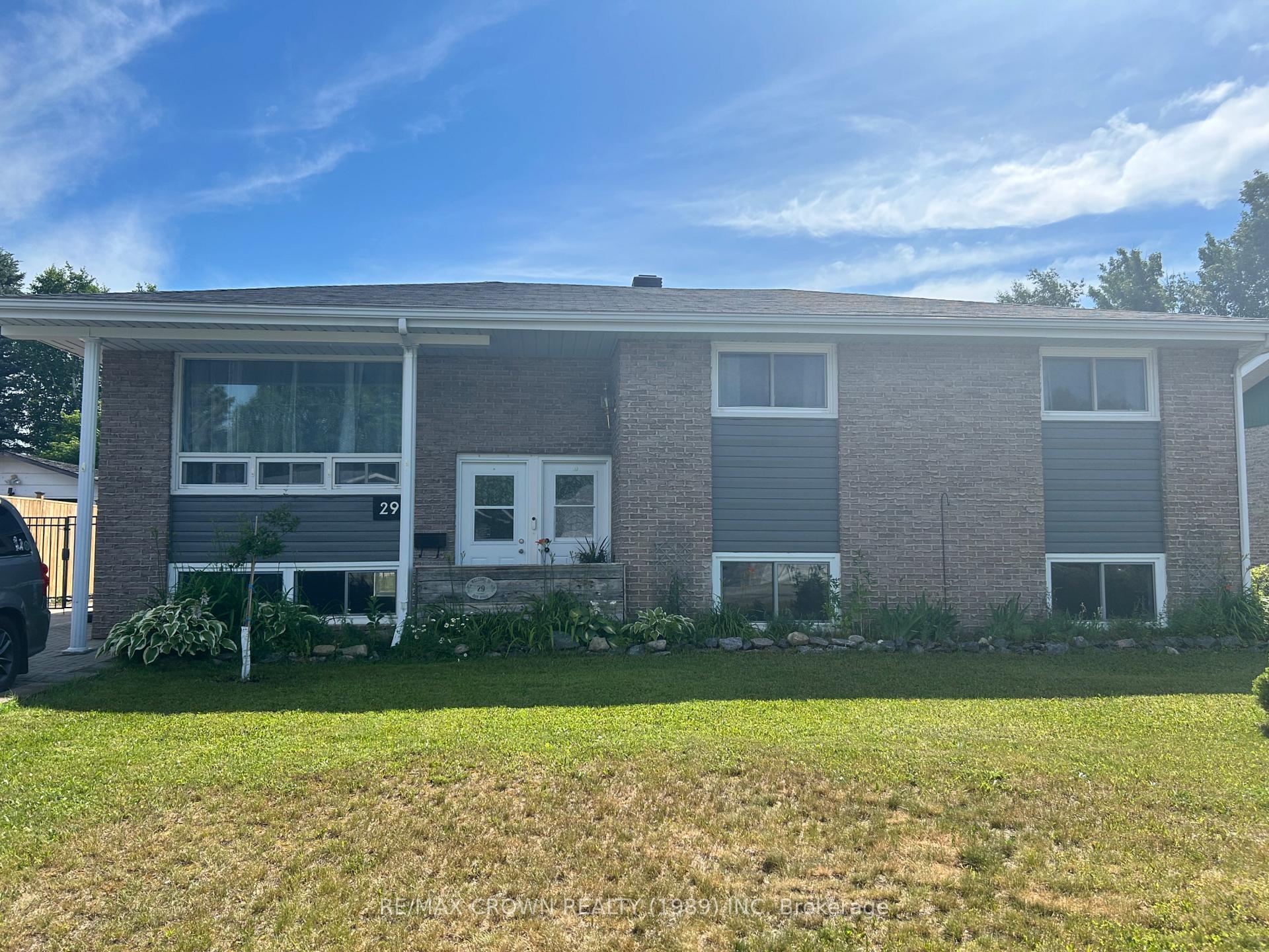 Photo 3 of 29 Kennedy Avenue, Kapuskasing — HOMEH