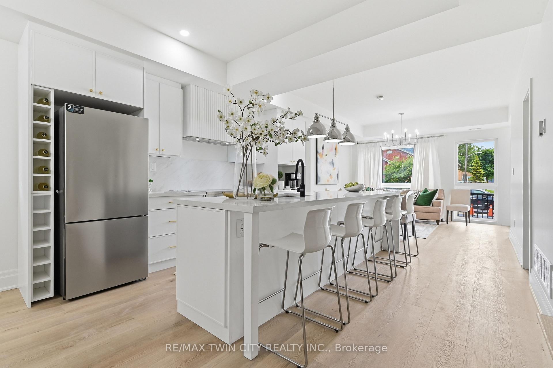 Photo 9 of Unit 1, 47 Edwin Street, Brantford, Holmedale — HOMEH