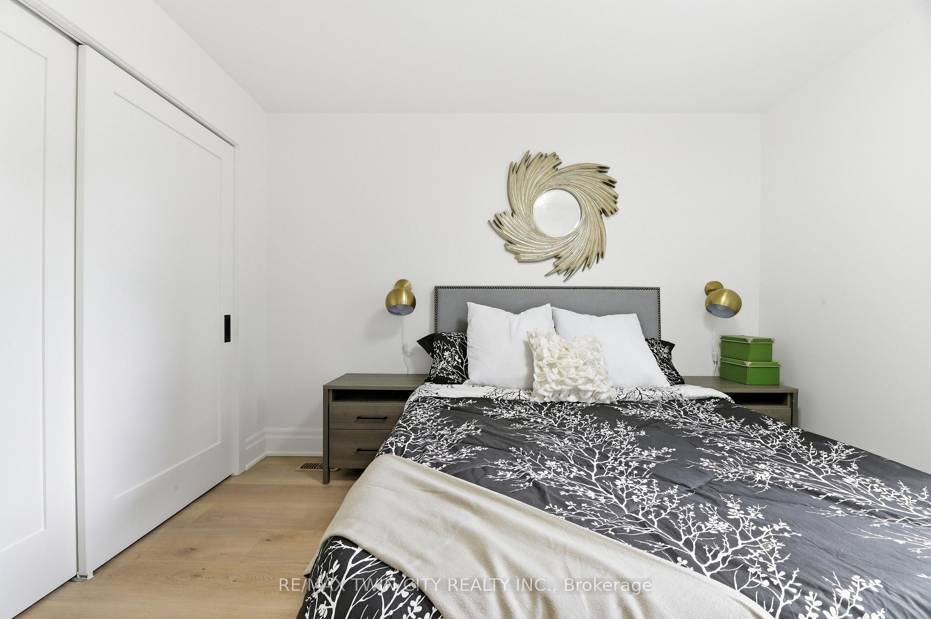 Photo 12 of Unit 3, 37 Edwin Street, Brantford, Holmedale — HOMEH