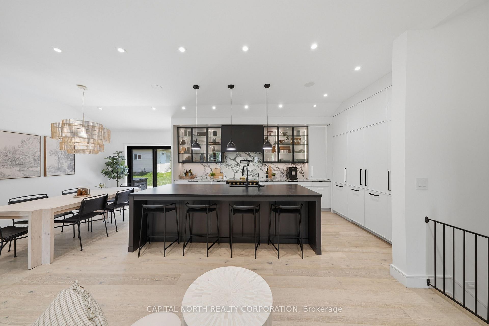 Photo 14 of 111 Norman Drive, King, King City — HOMEH