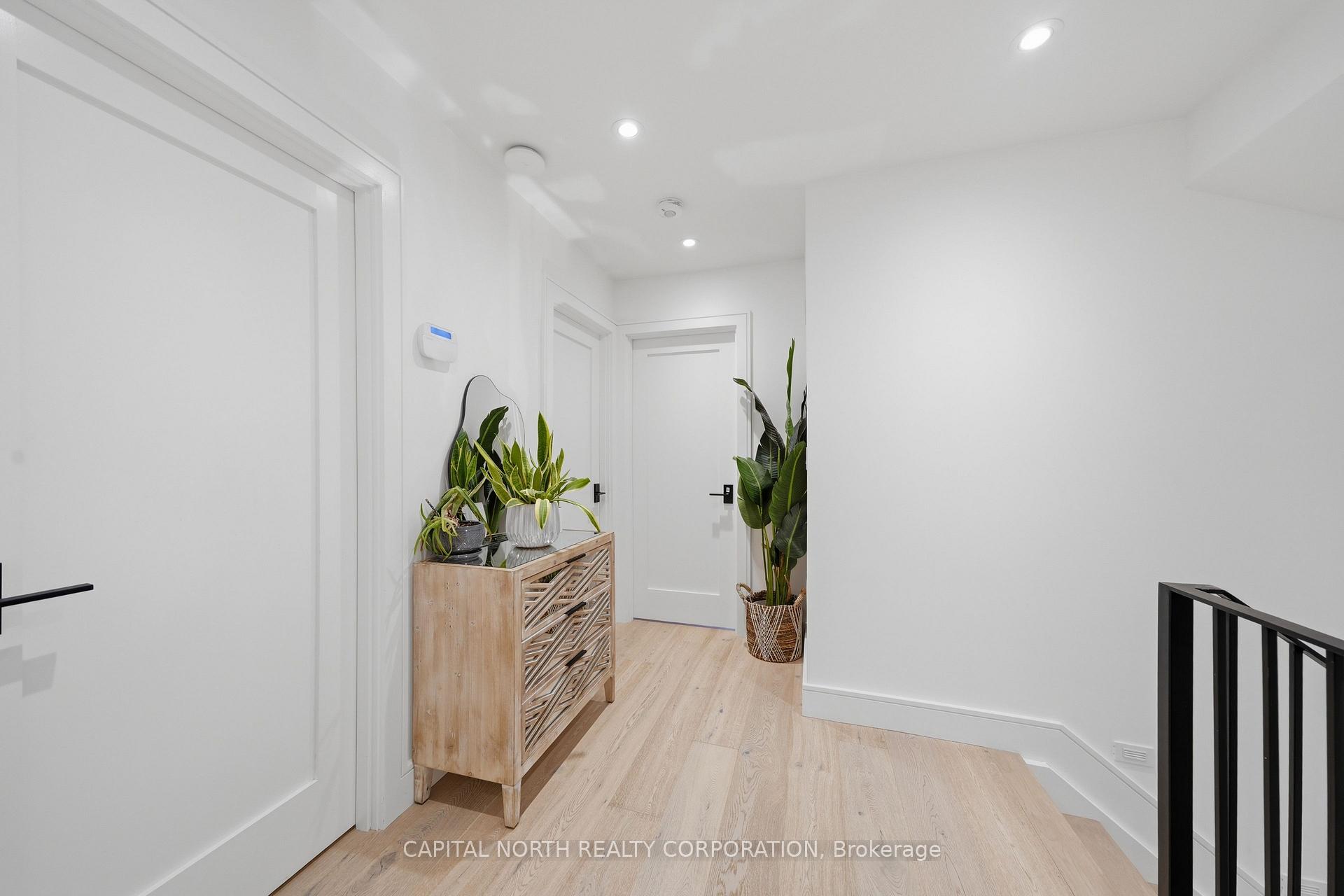 Photo 16 of 111 Norman Drive, King, King City — HOMEH