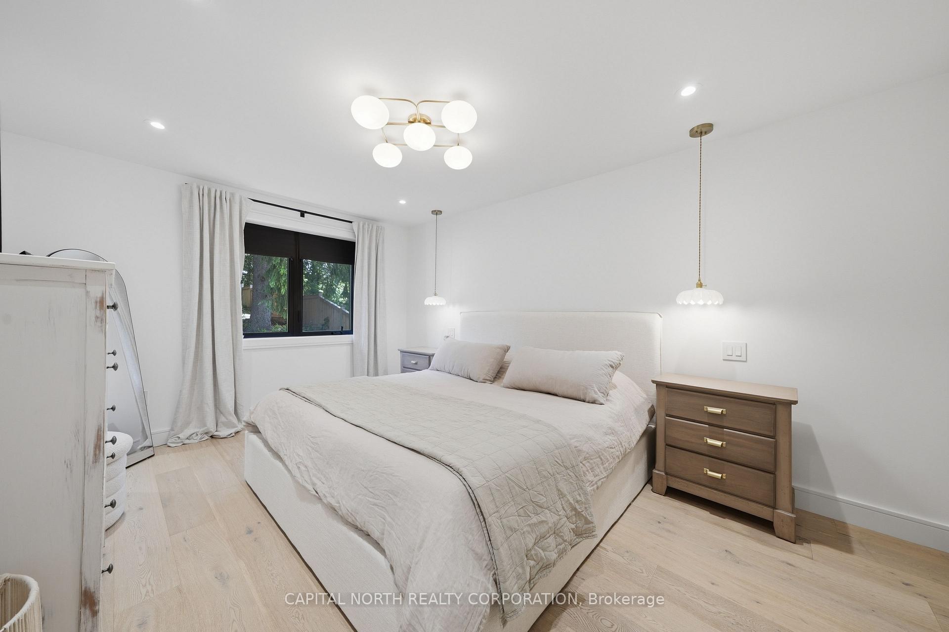 Photo 17 of 111 Norman Drive, King, King City — HOMEH