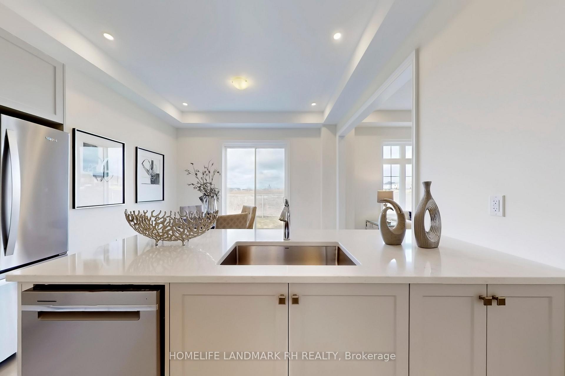 Photo 16 of 186 Leslie Richards Street, Markham, Rural Markham — HOMEH