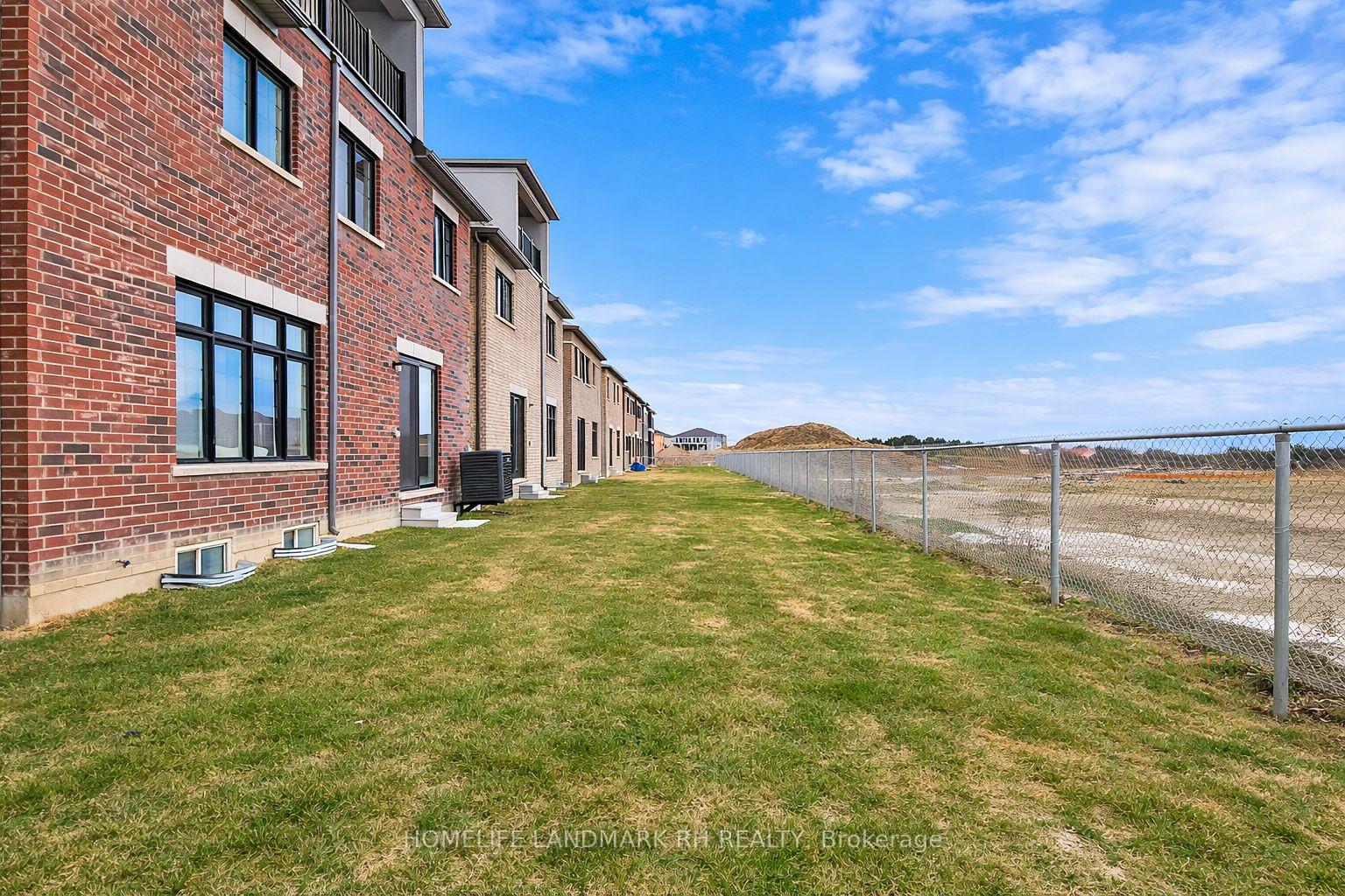 Photo 18 of 186 Leslie Richards Street, Markham, Rural Markham — HOMEH
