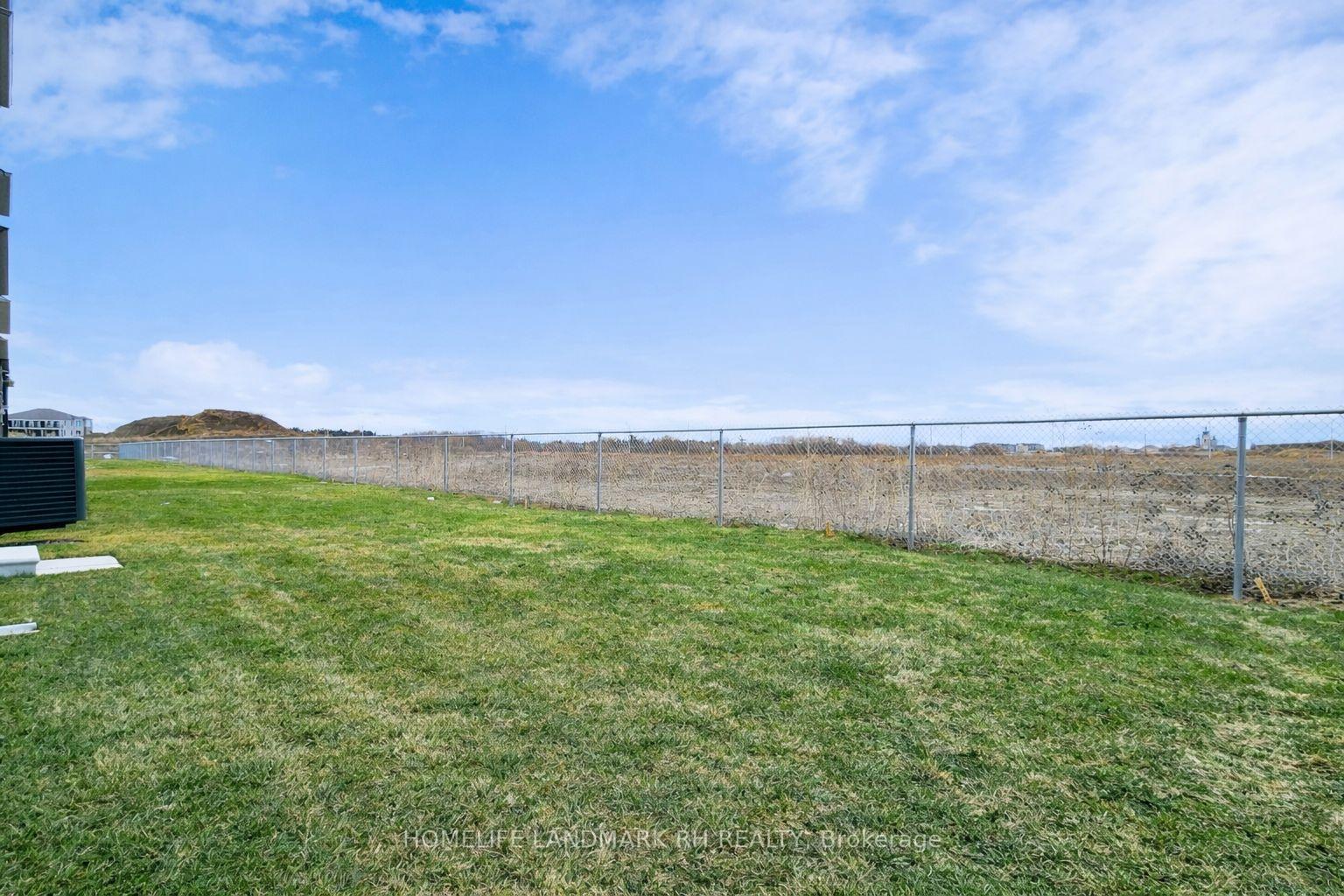 Photo 19 of 186 Leslie Richards Street, Markham, Rural Markham — HOMEH