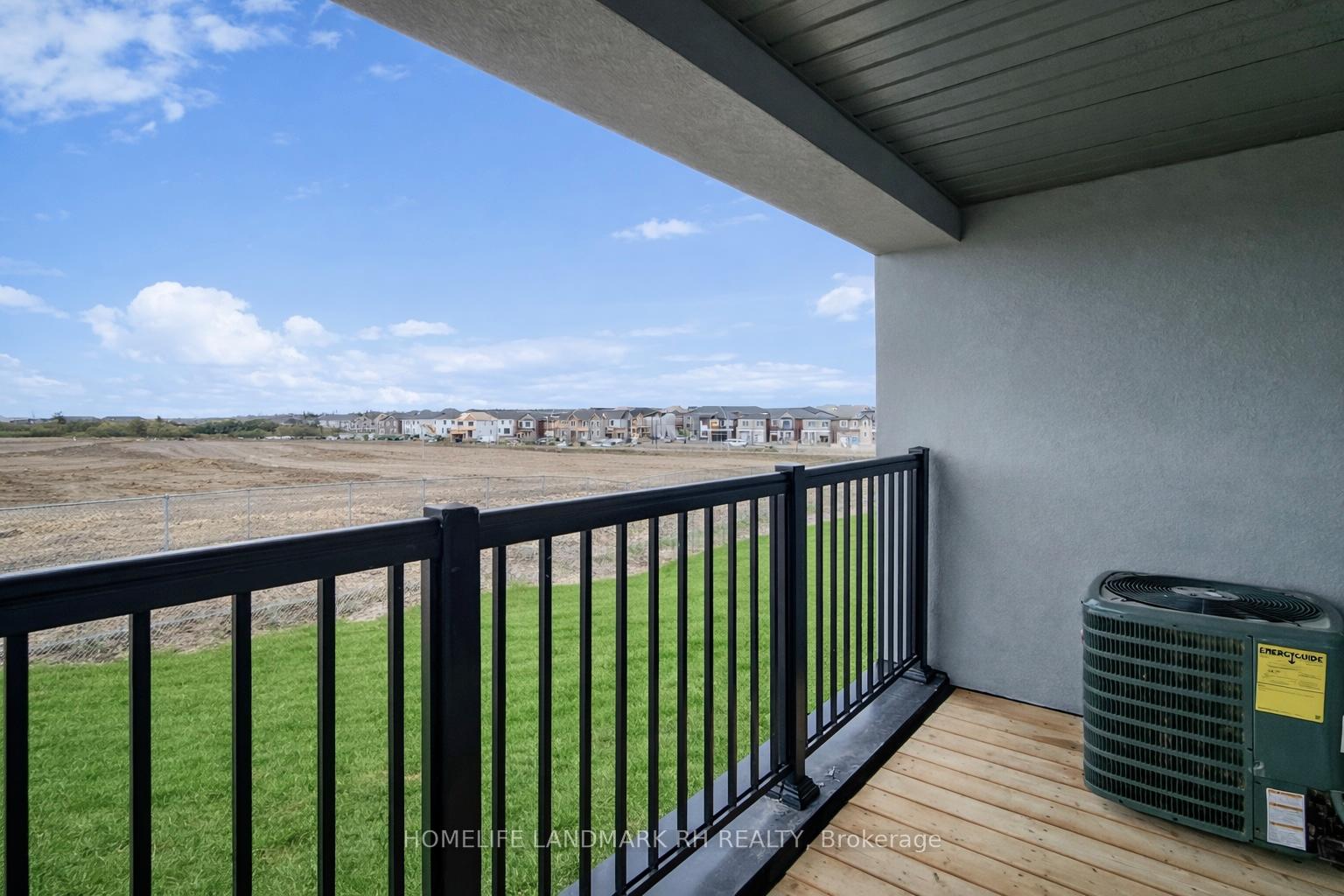 Photo 48 of 186 Leslie Richards Street, Markham, Rural Markham — HOMEH