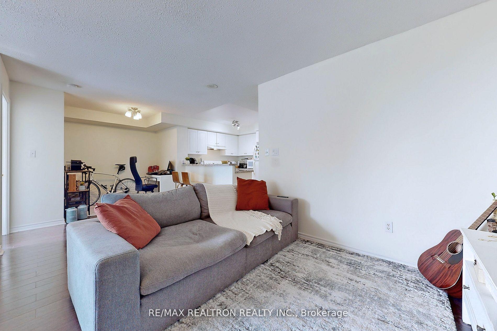 Photo 9 of Unit 2009, 7 Lorraine Drive, North York, Willowdale West — HOMEH